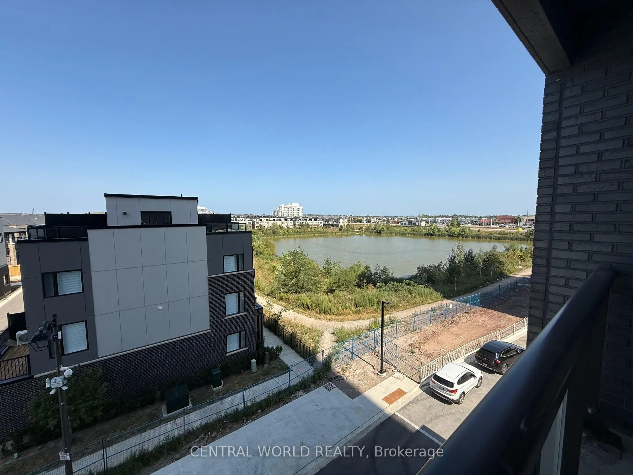 3079 Trafalgar Road, #409
