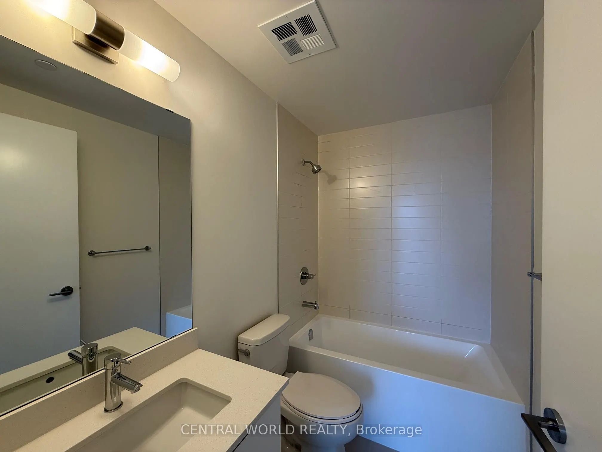 3079 Trafalgar Road, #409
