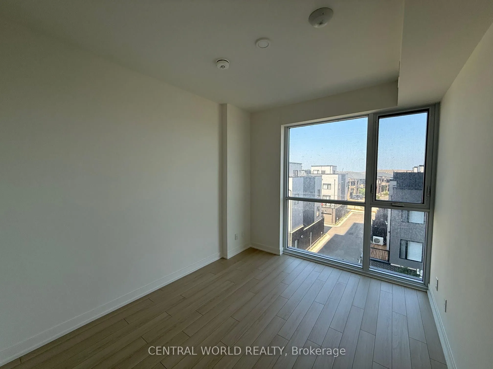 3079 Trafalgar Road, #409