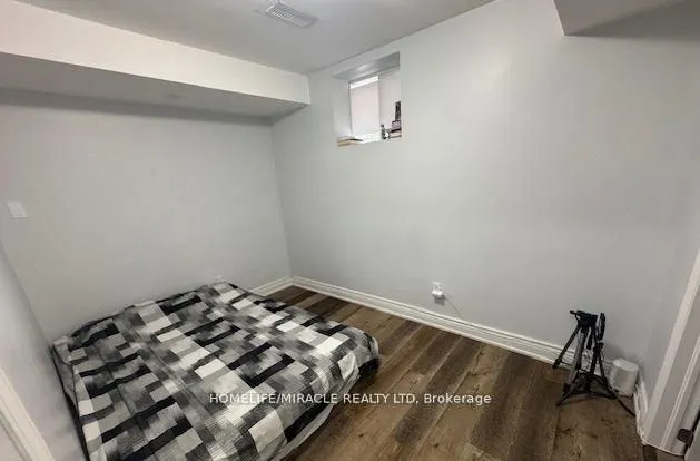 34 Brunswick St (Basement) Street