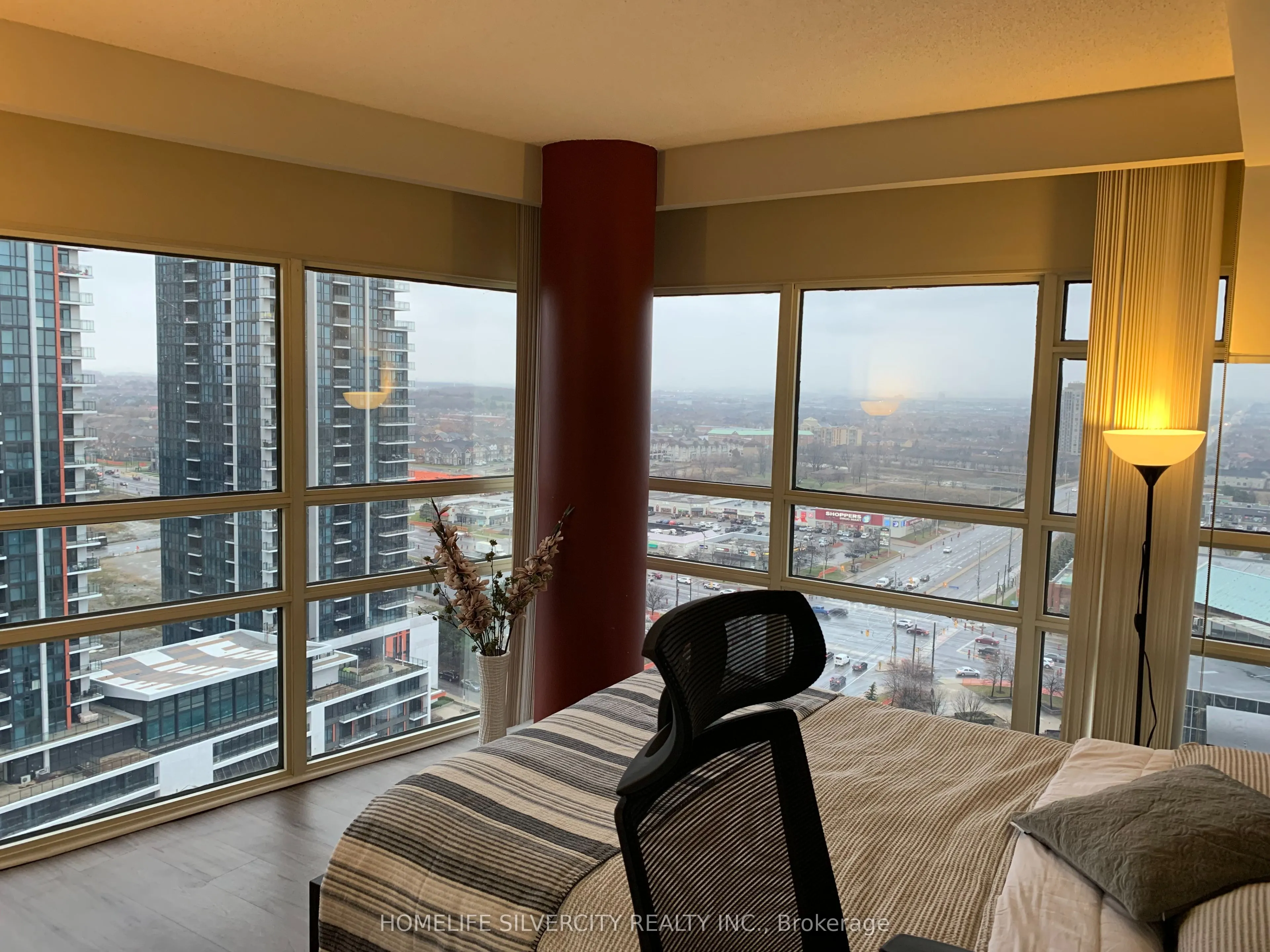 50 Eglinton Avenue W, #2201