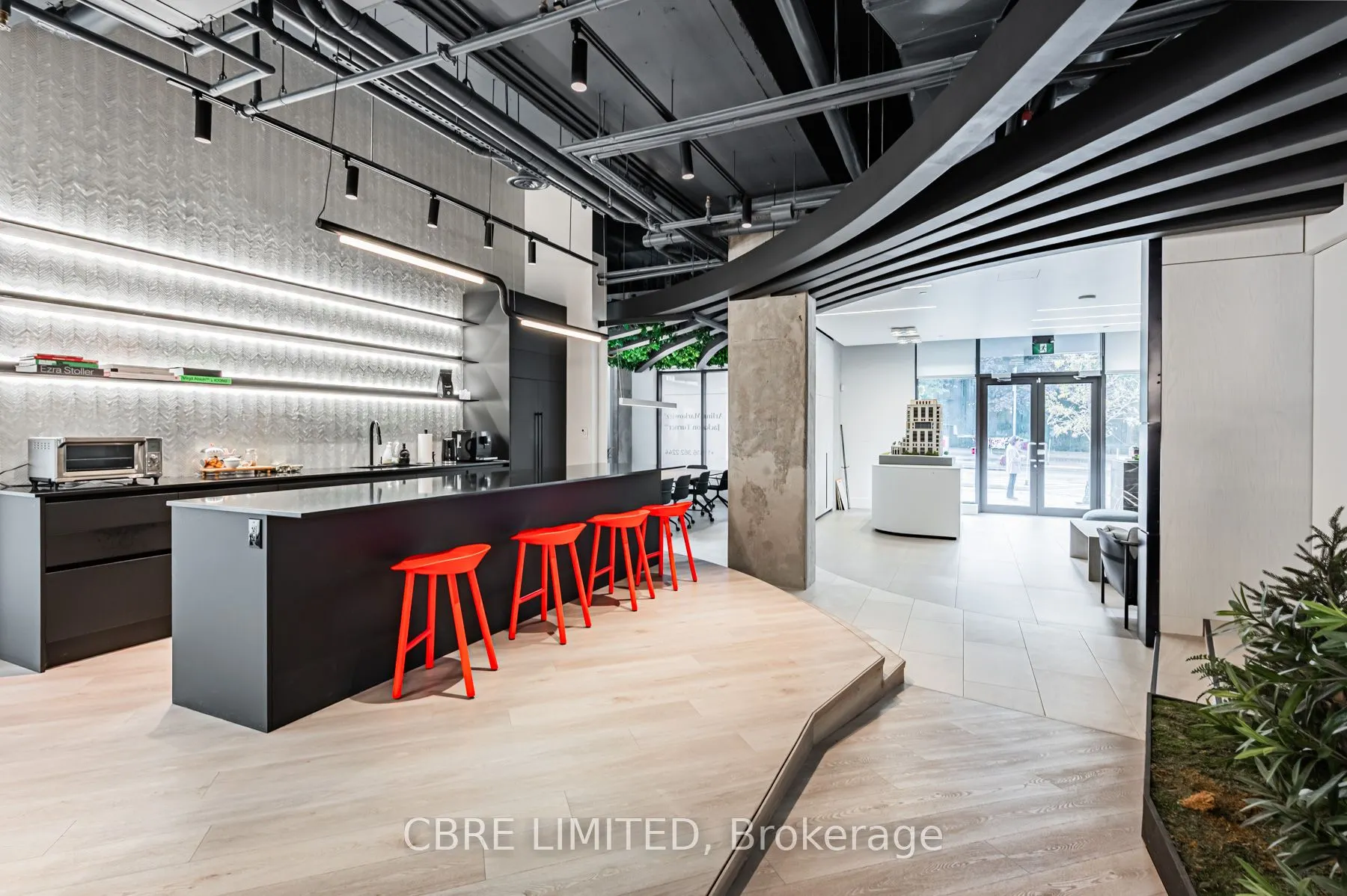1988 Bloor Street W