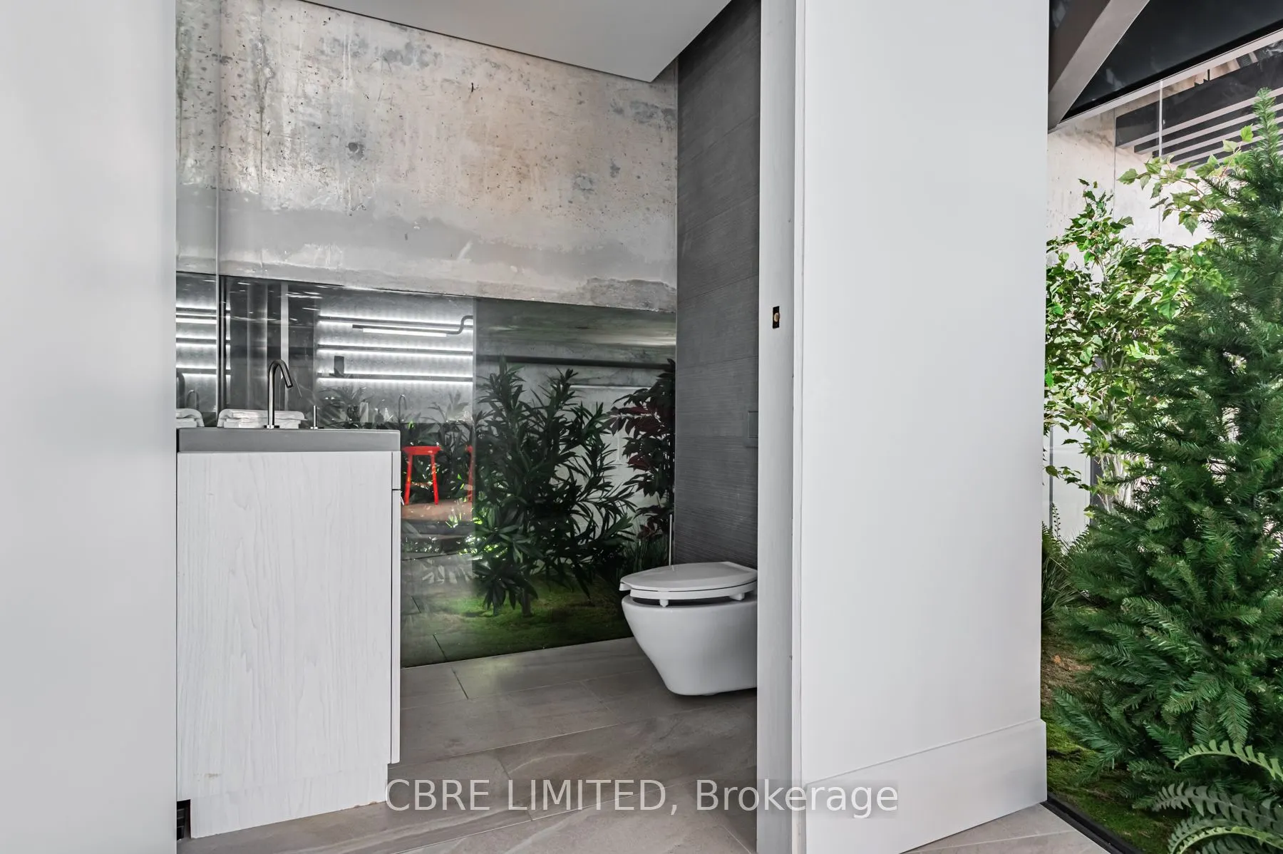 1988 Bloor Street W