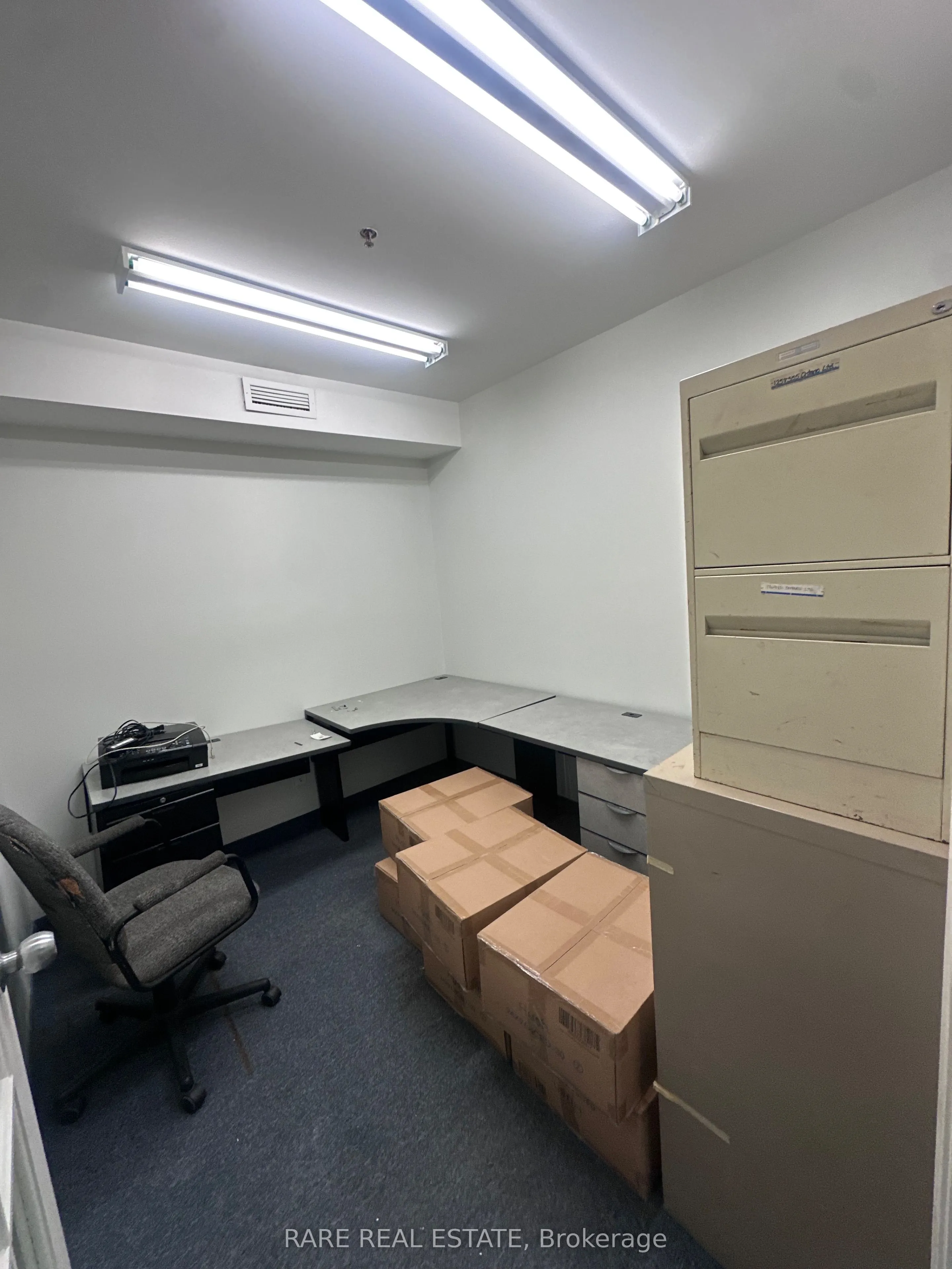 800 Petrolia Road, #14