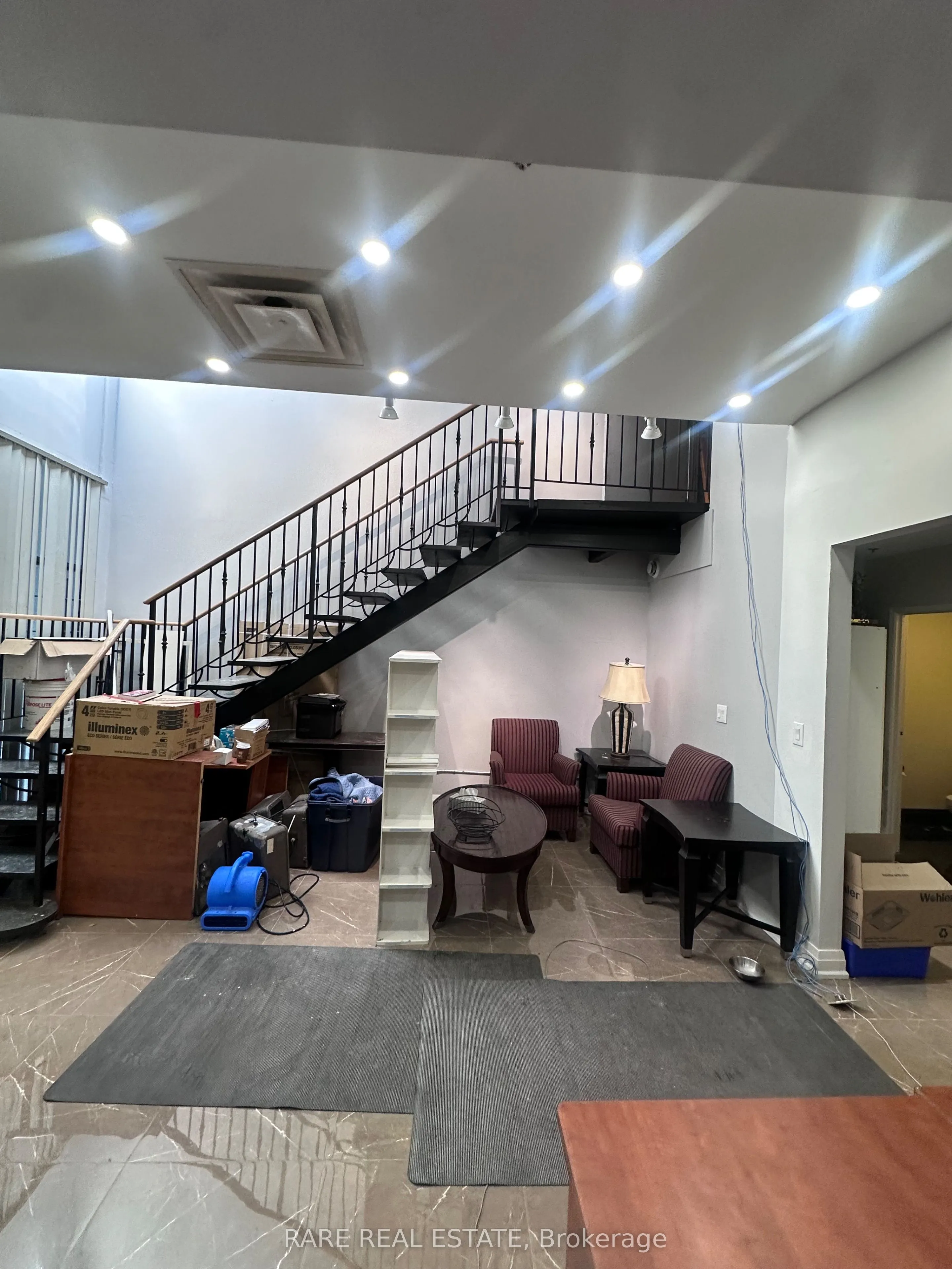 800 Petrolia Road, #14