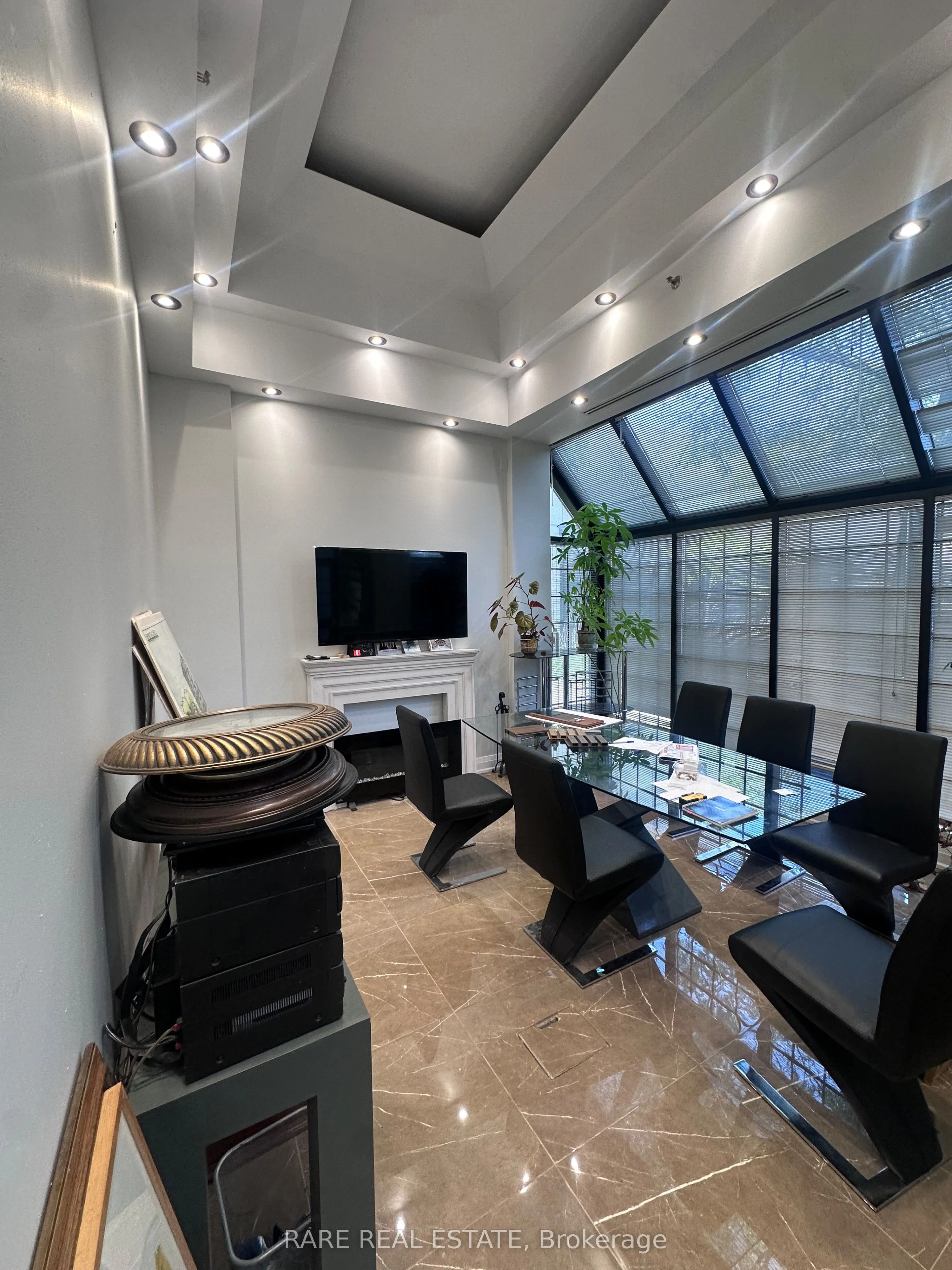 800 Petrolia Road, #14