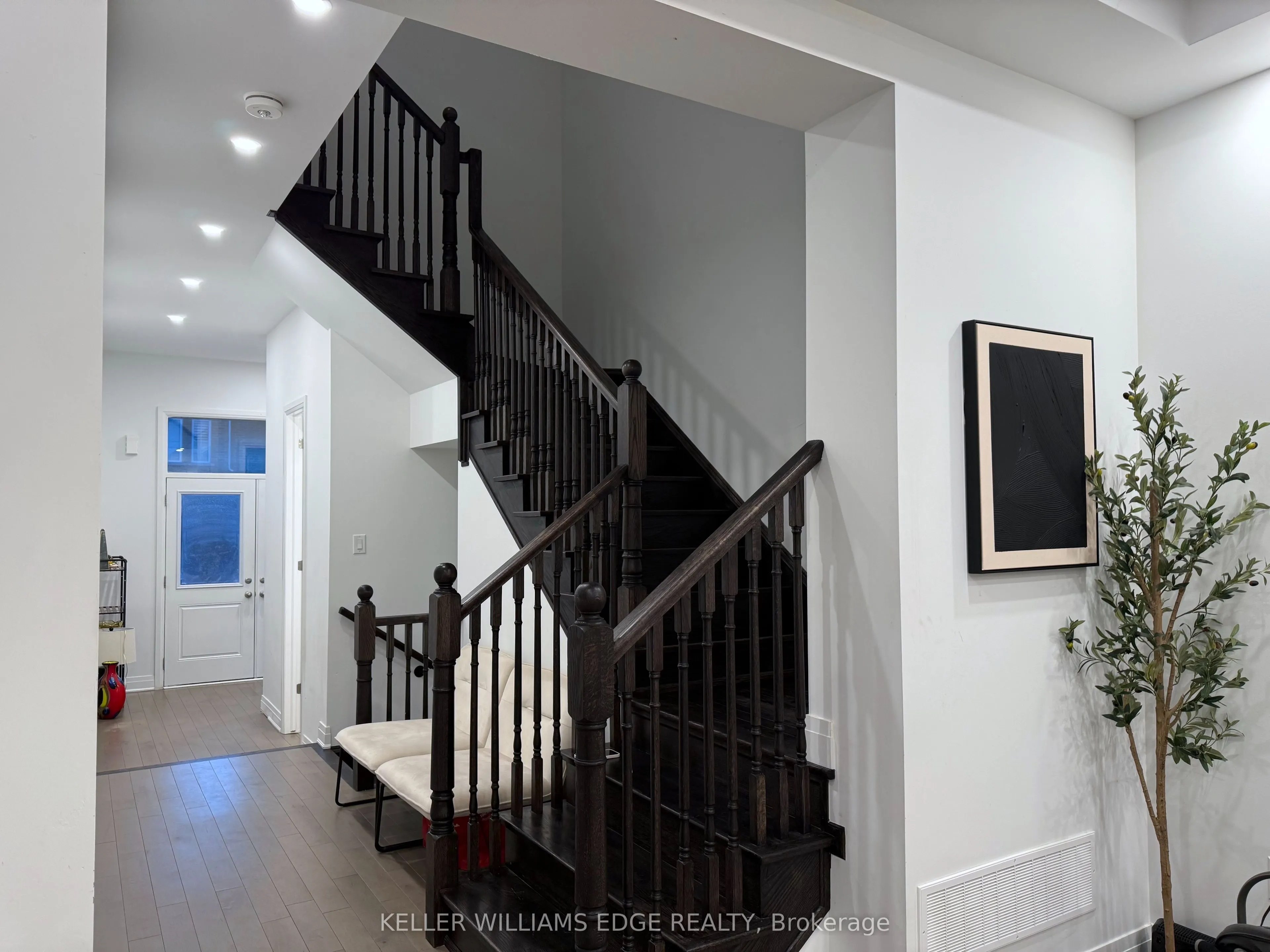 470 Violet Gate