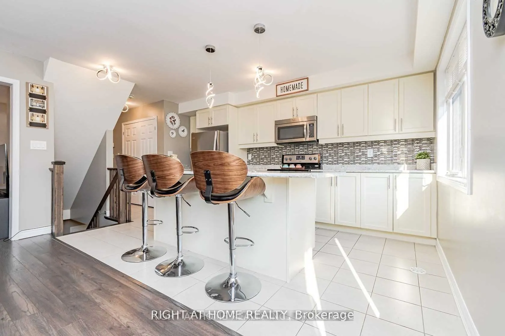 1631 Leblanc Court