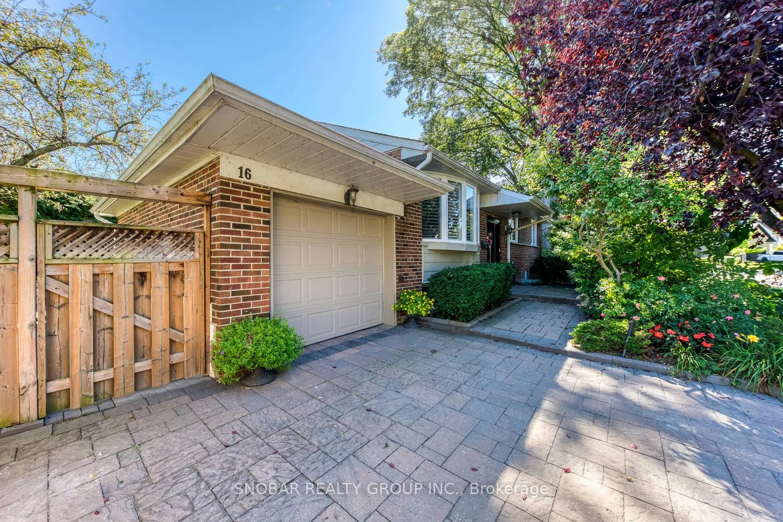 16 Cheshire Drive