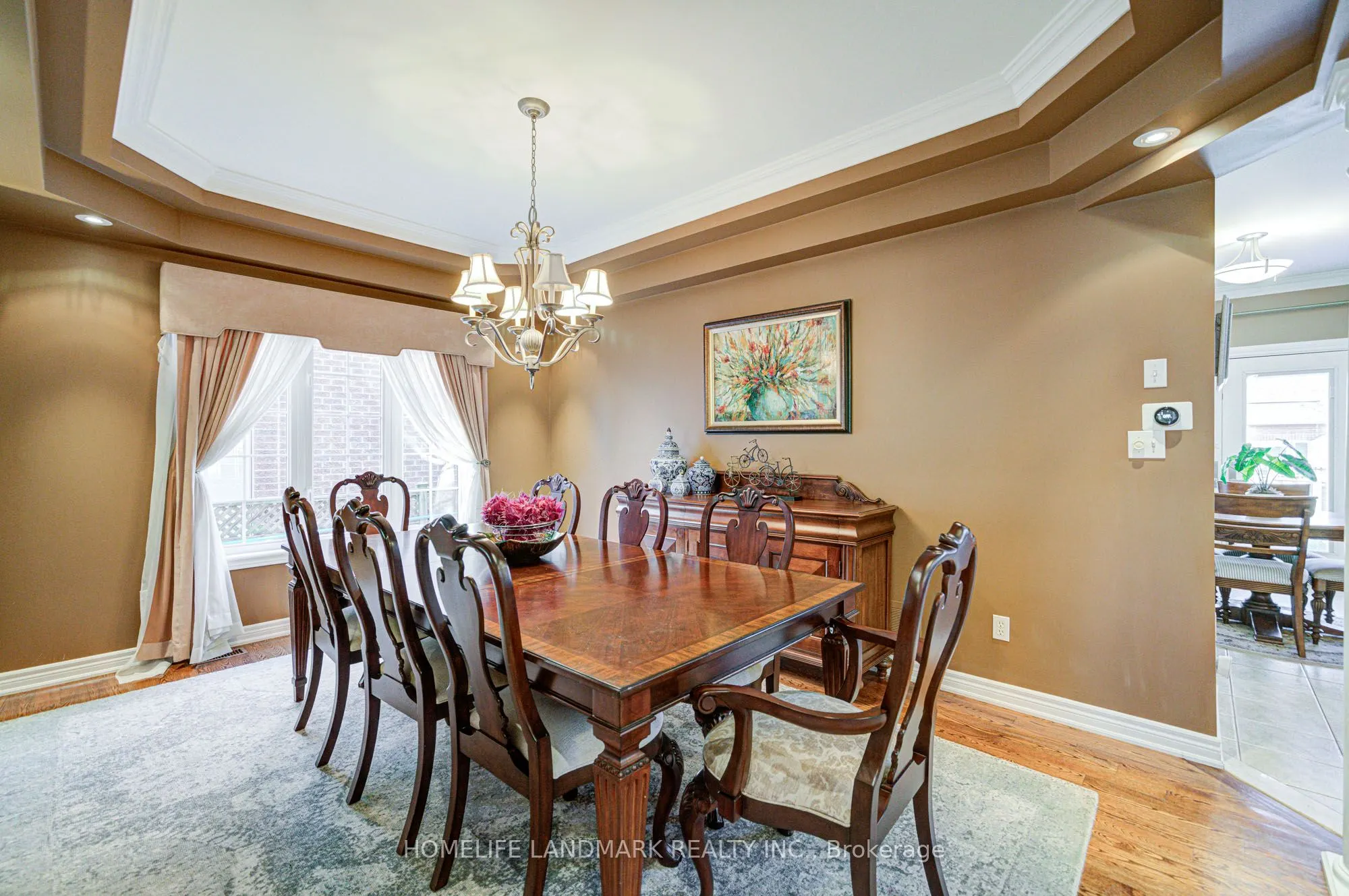 1388 Pinery Crescent