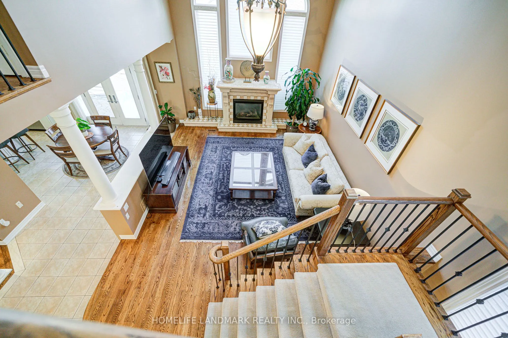 1388 Pinery Crescent