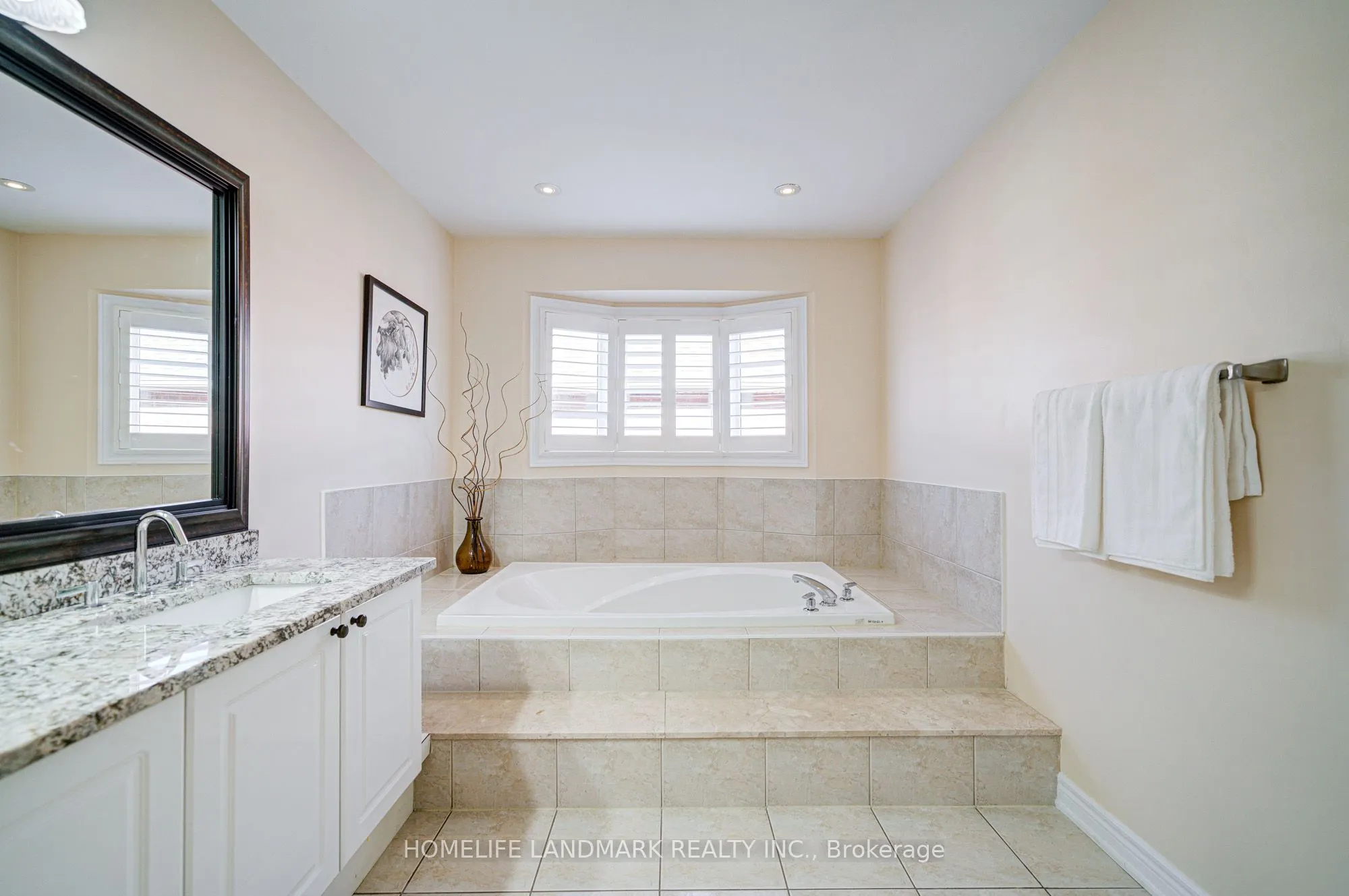 1388 Pinery Crescent