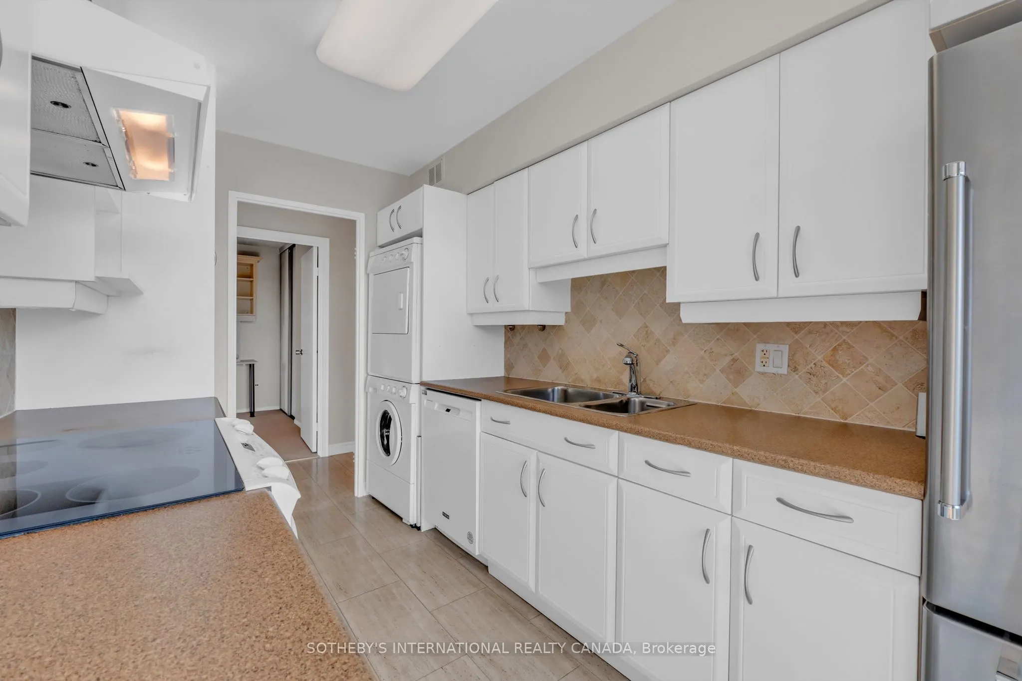 50 Quebec Avenue, #508