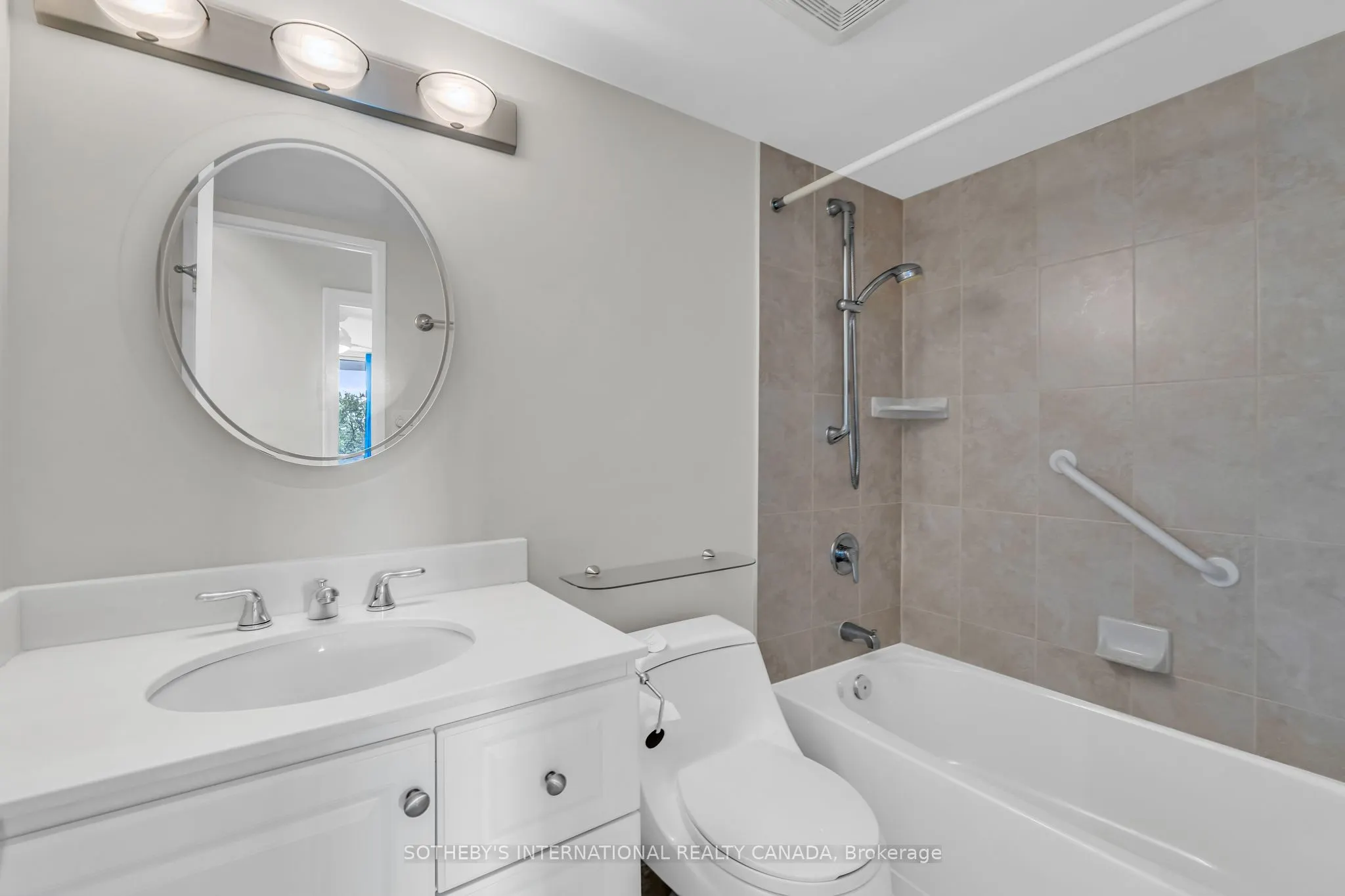 50 Quebec Avenue, #508