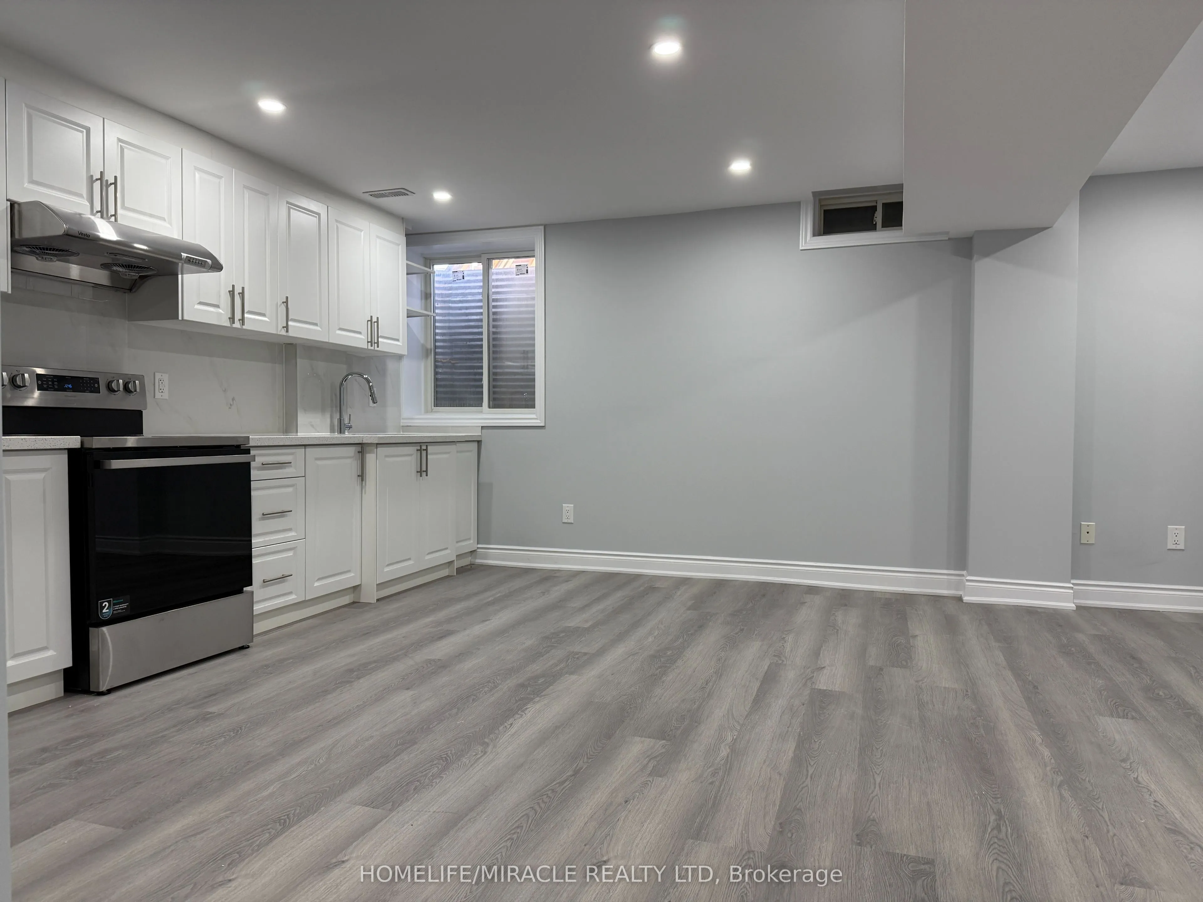 31 Flurry Circle