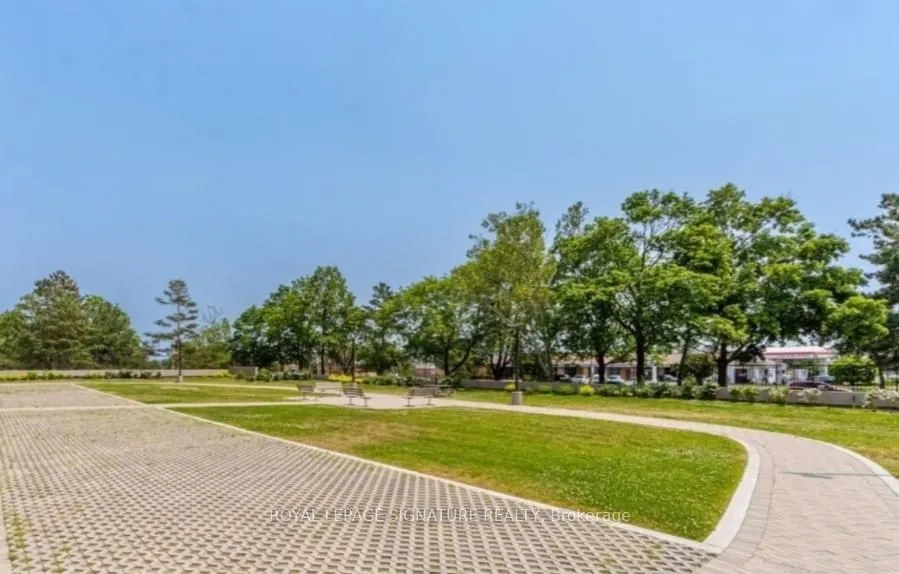 2929 Aquitaine Avenue, #902