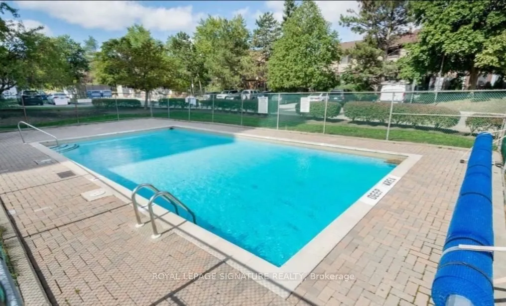 2929 Aquitaine Avenue, #902