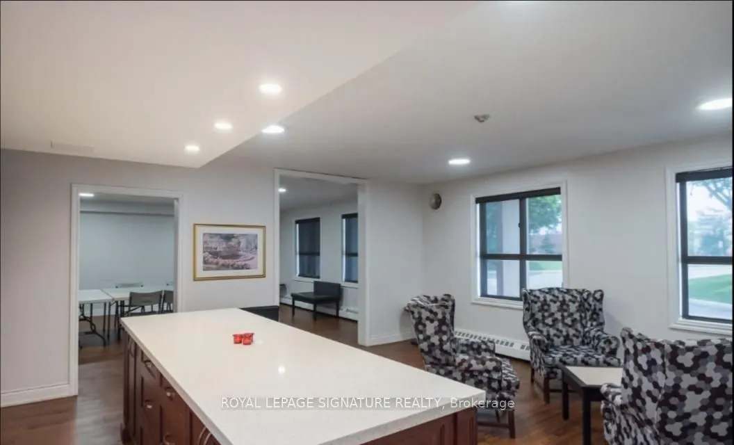 2929 Aquitaine Avenue, #902
