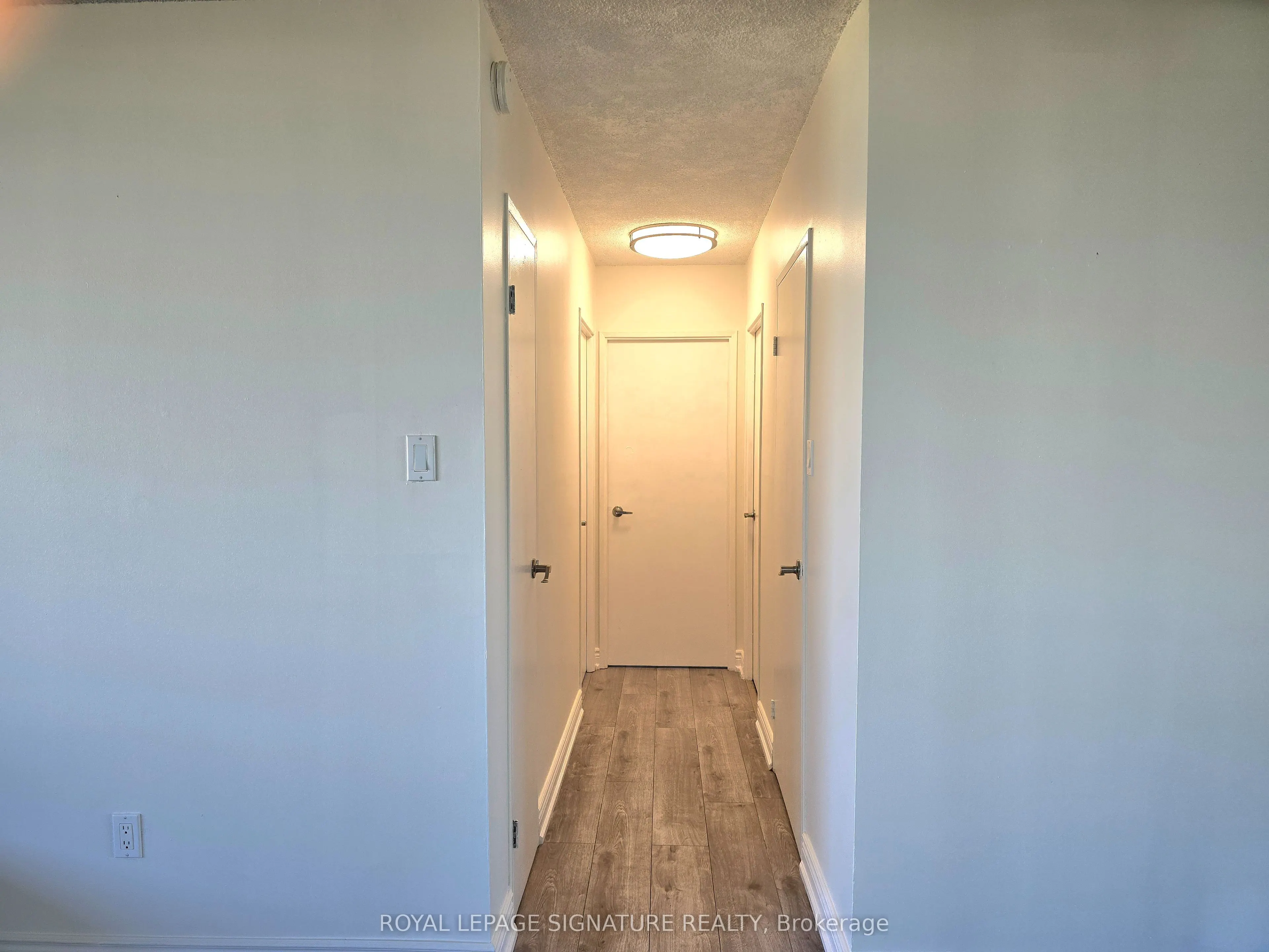 2929 Aquitaine Avenue, #902
