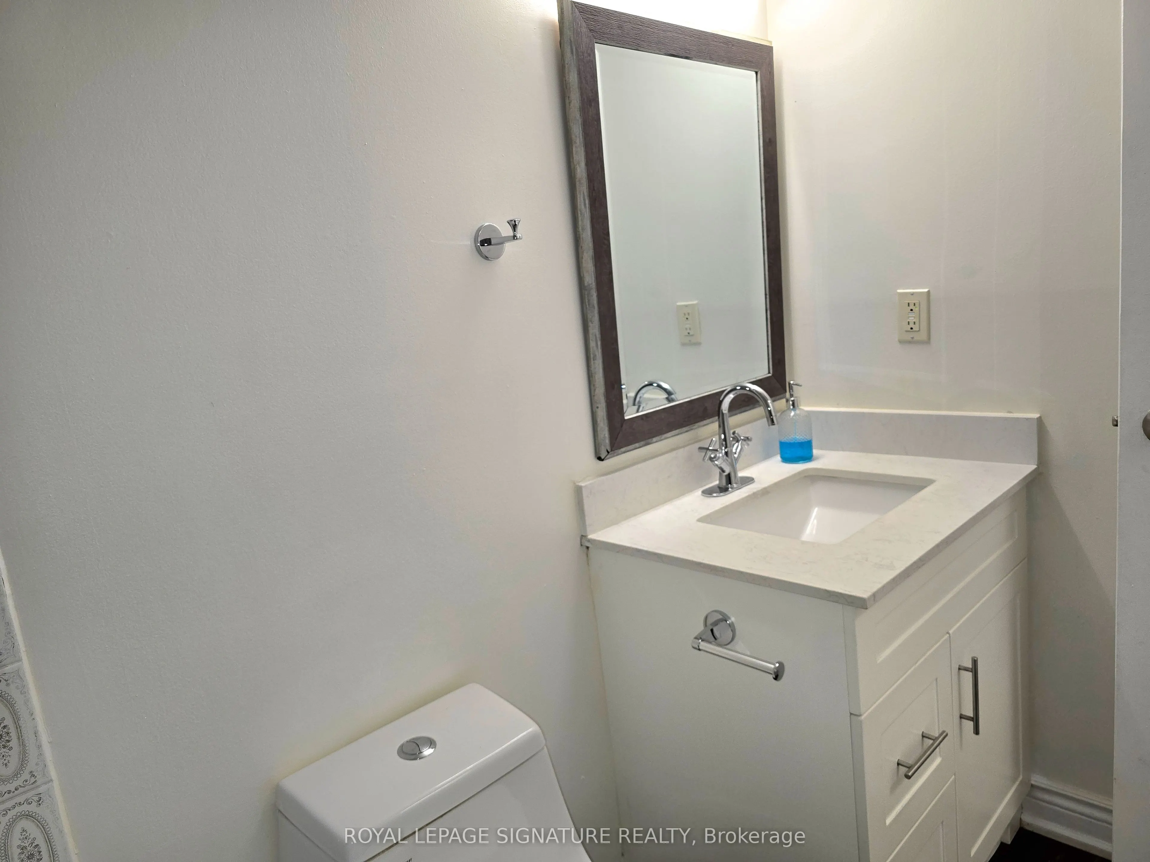 2929 Aquitaine Avenue, #902