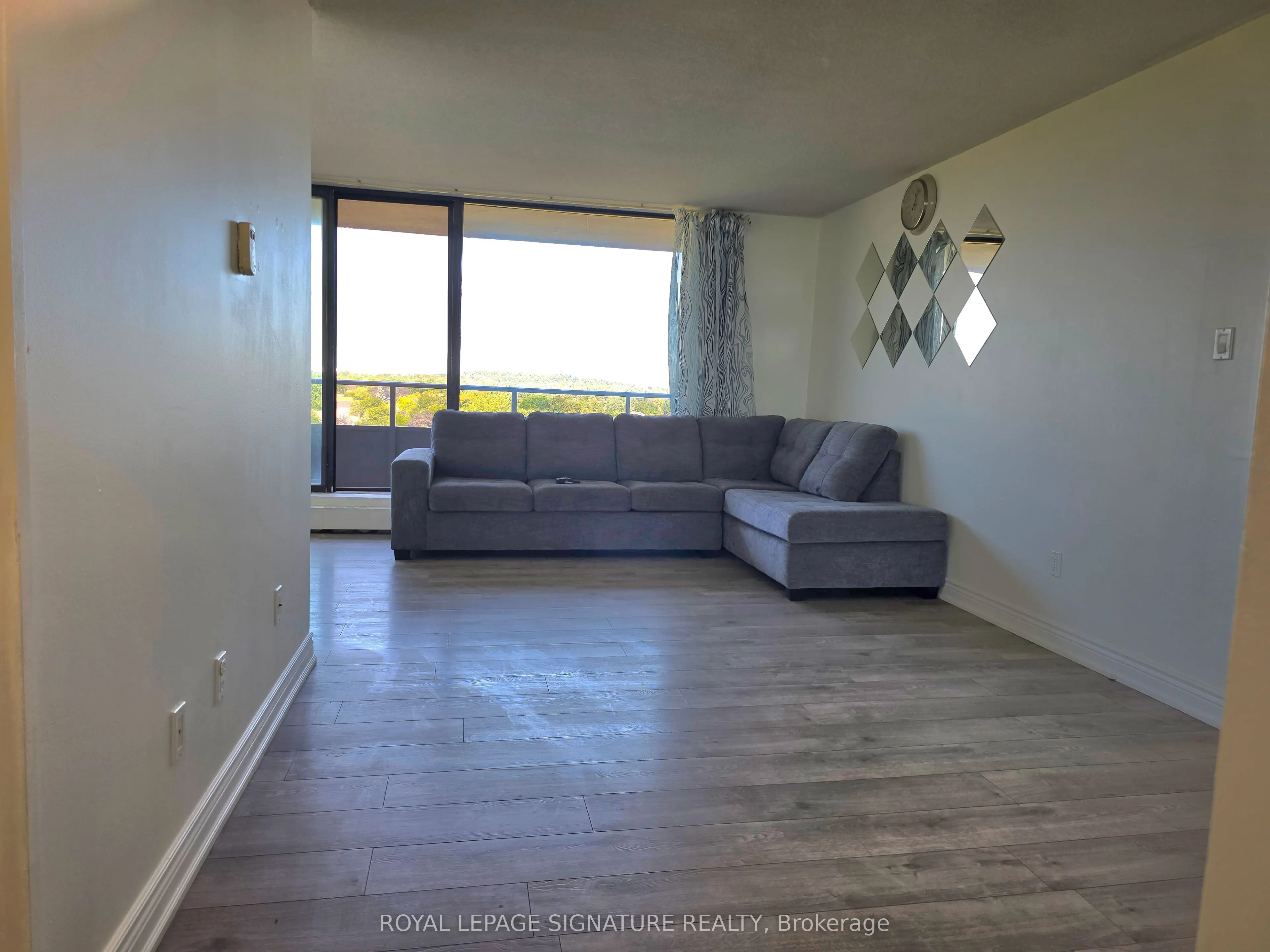 2929 Aquitaine Avenue, #902