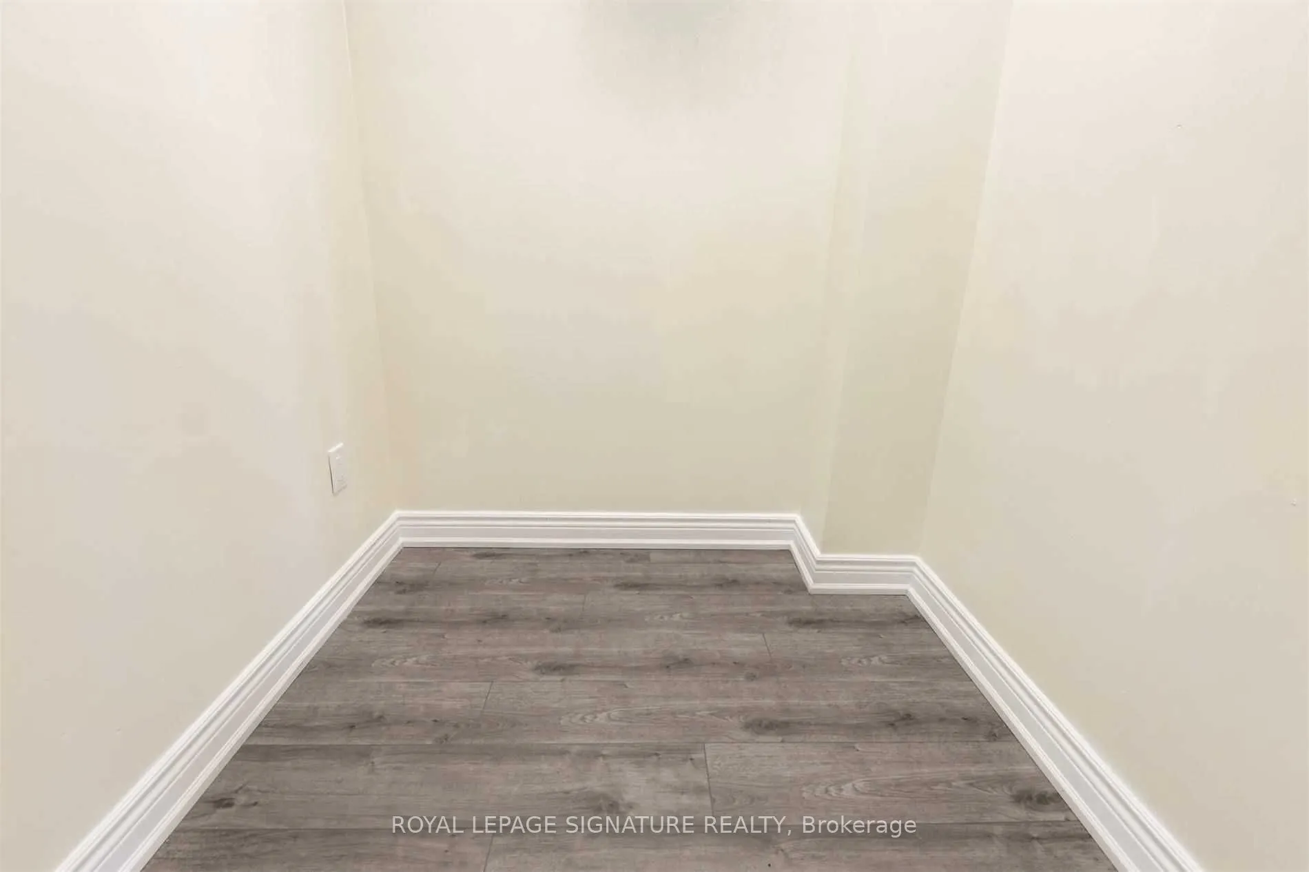 2929 Aquitaine Avenue, #902
