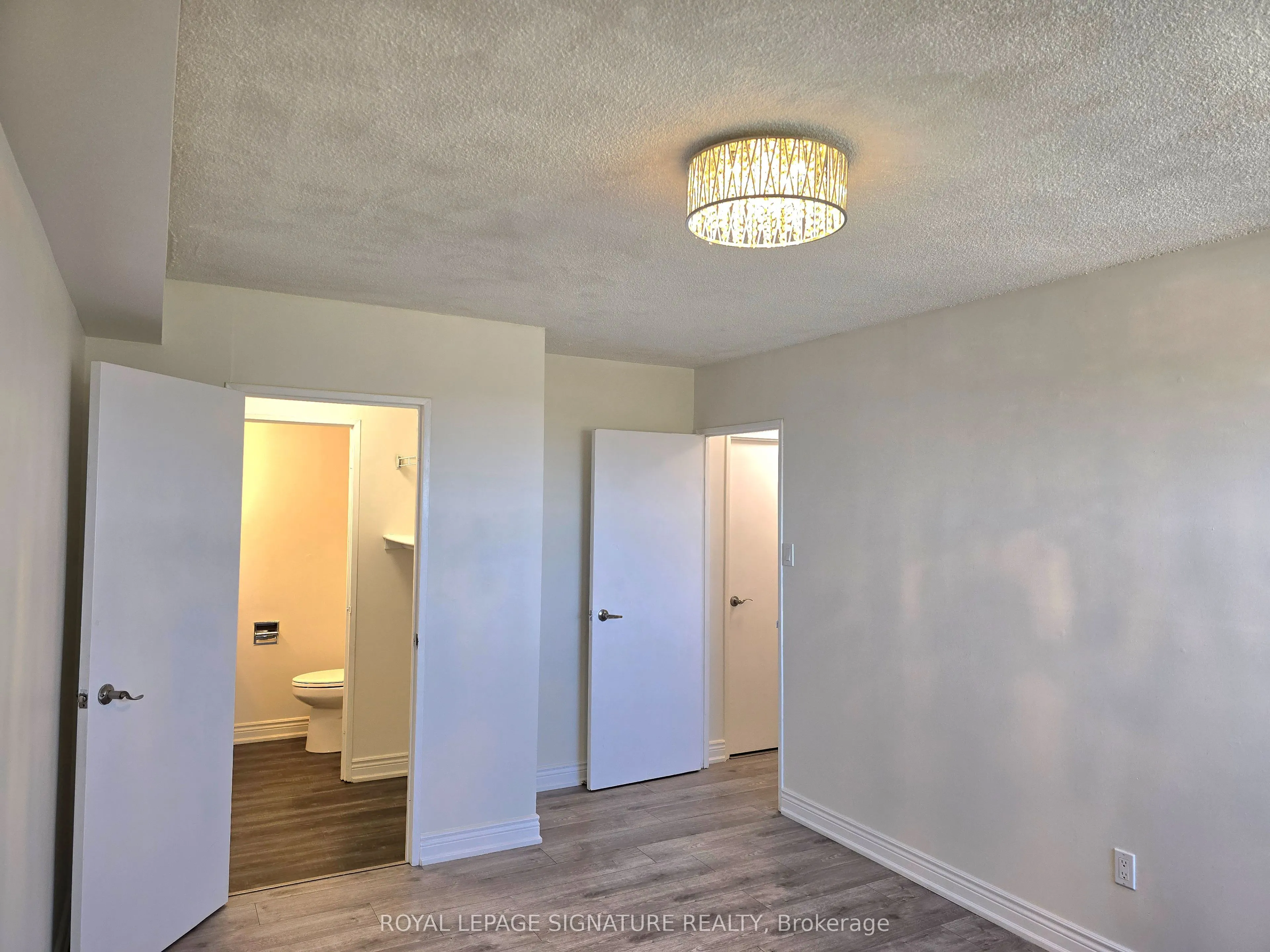 2929 AQUITAINE Avenue, #902