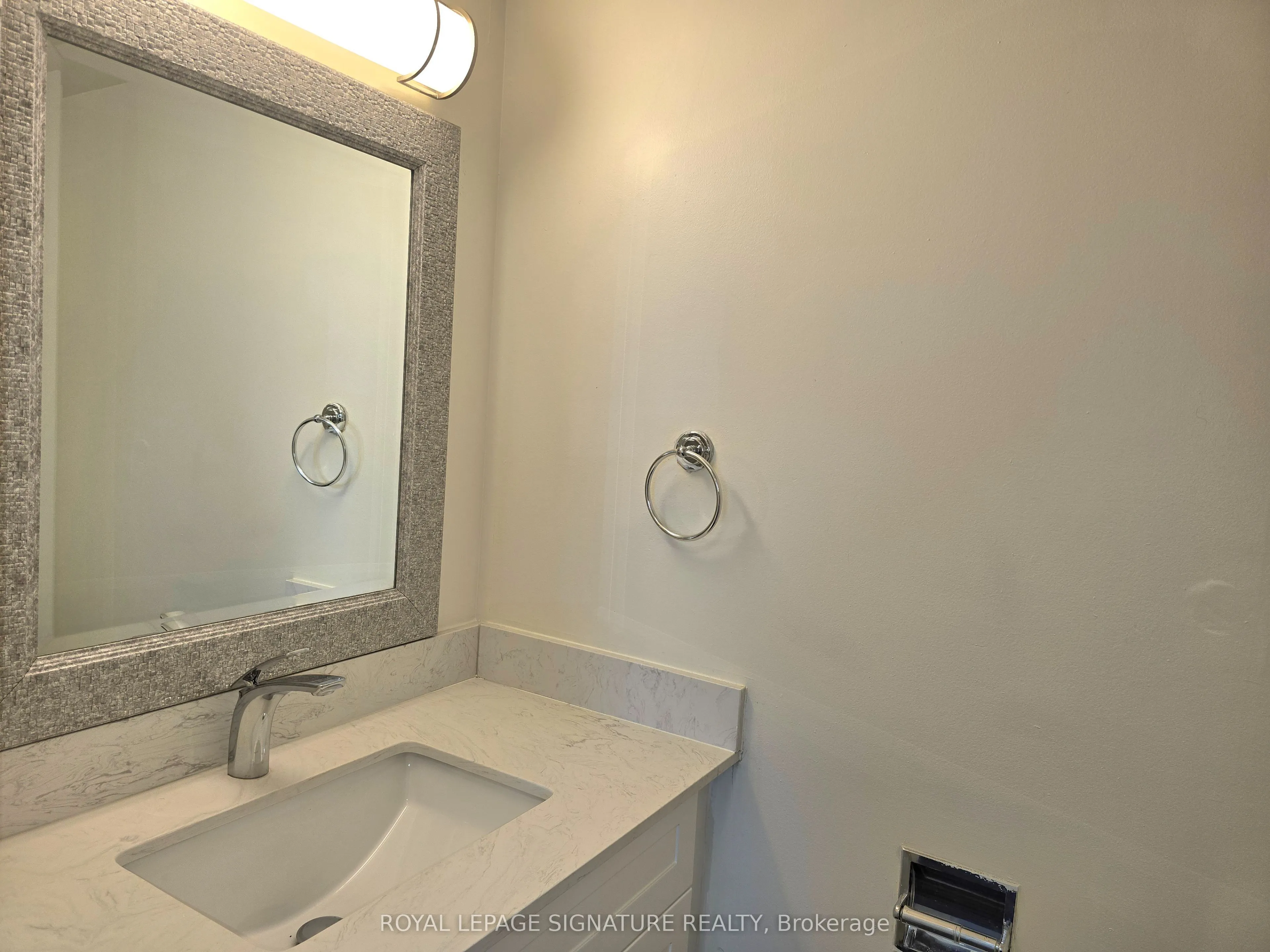 2929 AQUITAINE Avenue, #902