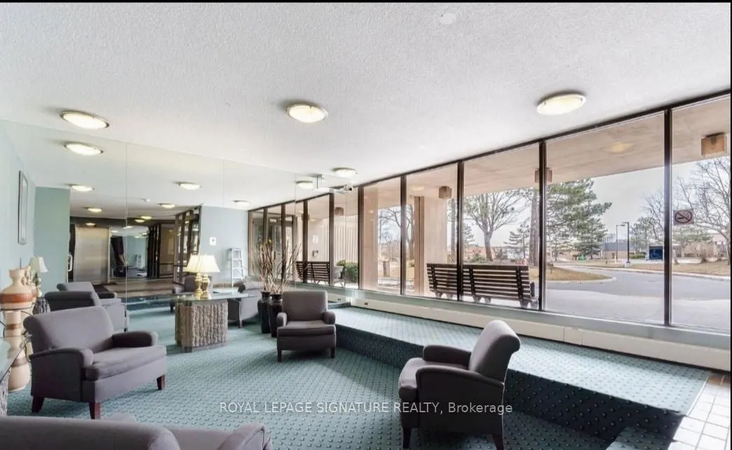 2929 AQUITAINE Avenue, #902