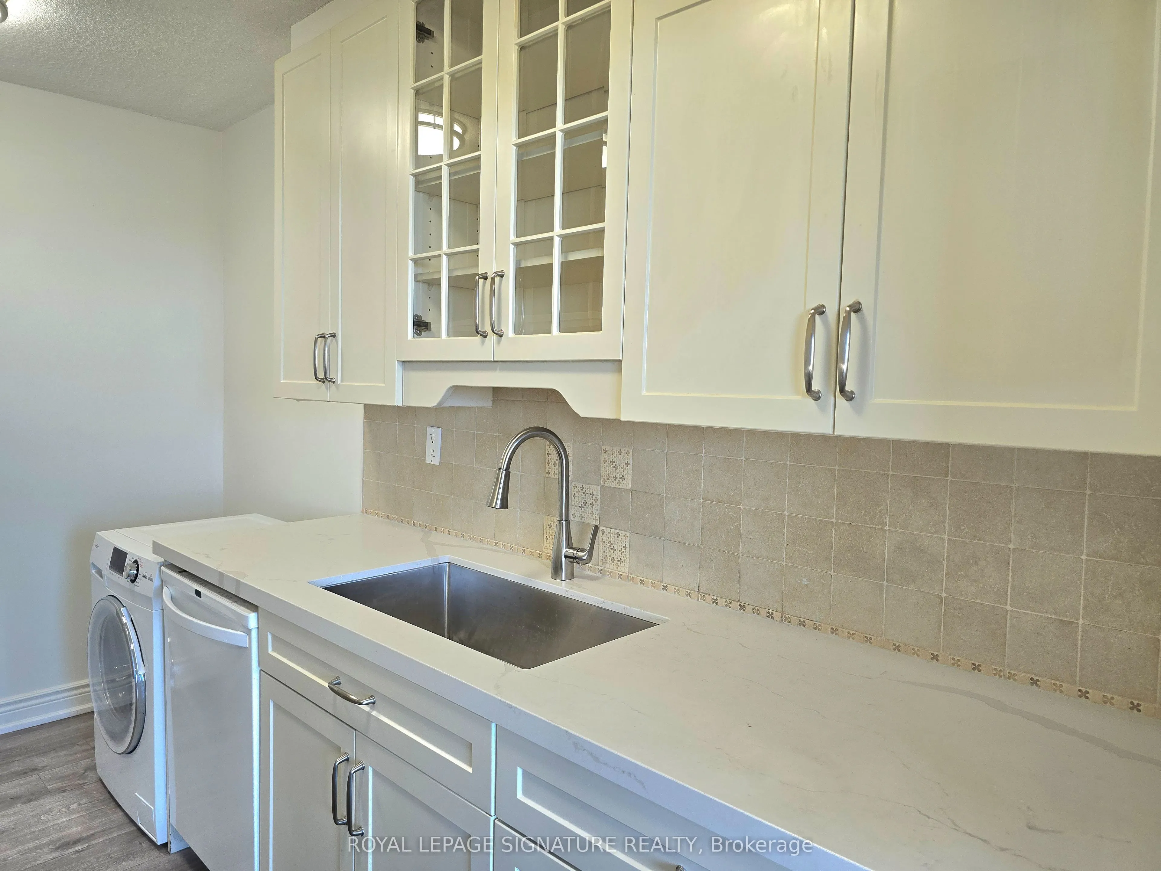 2929 AQUITAINE Avenue, #902