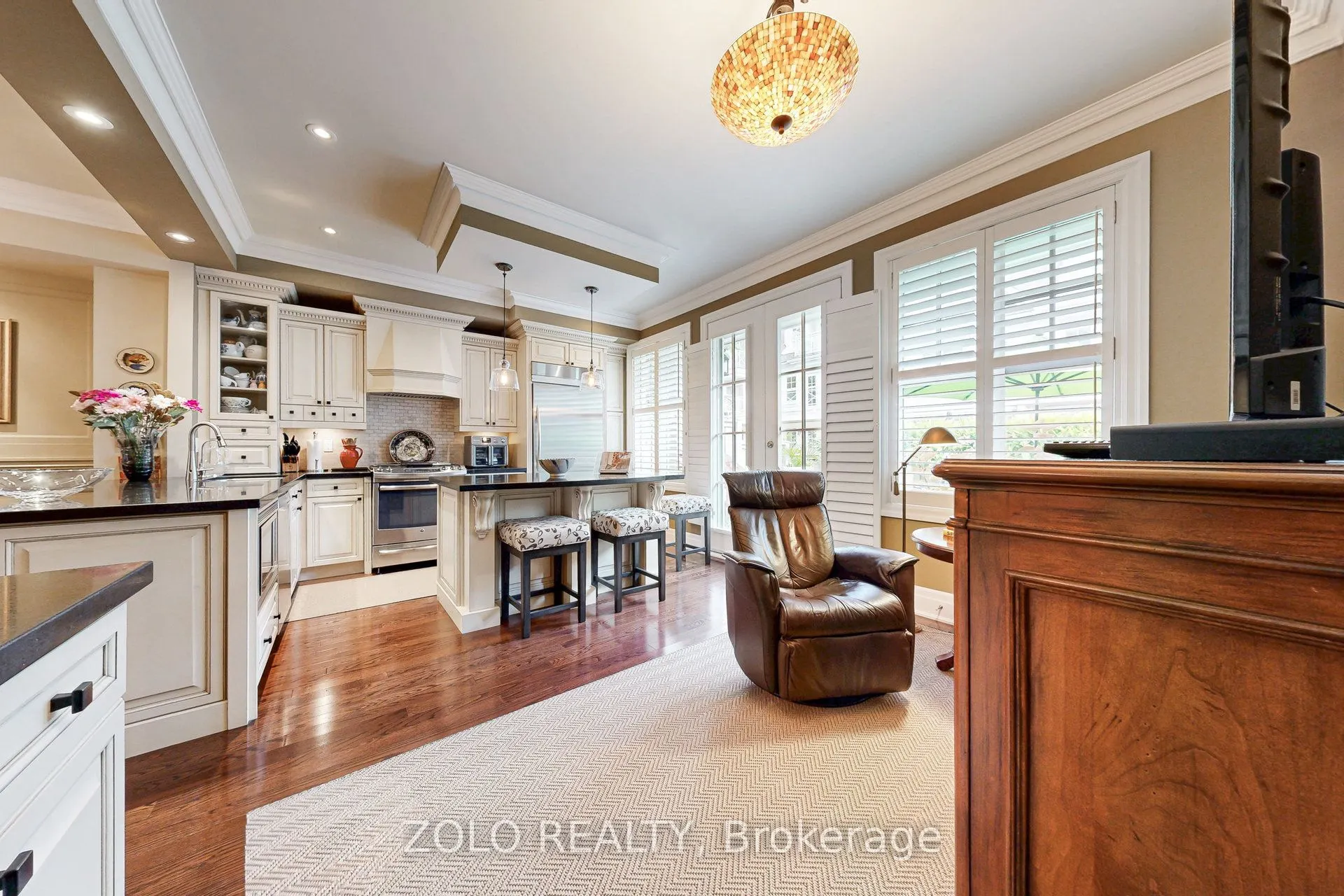 2372 Marine Drive, #4