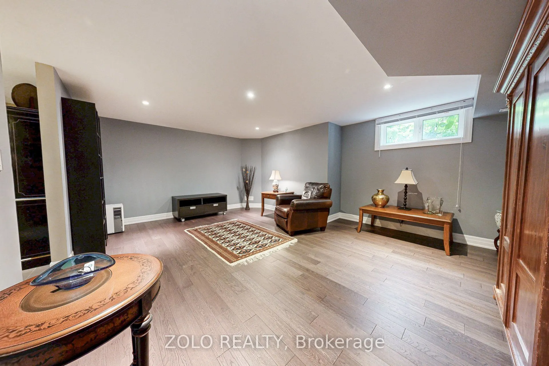2372 Marine Drive, #4