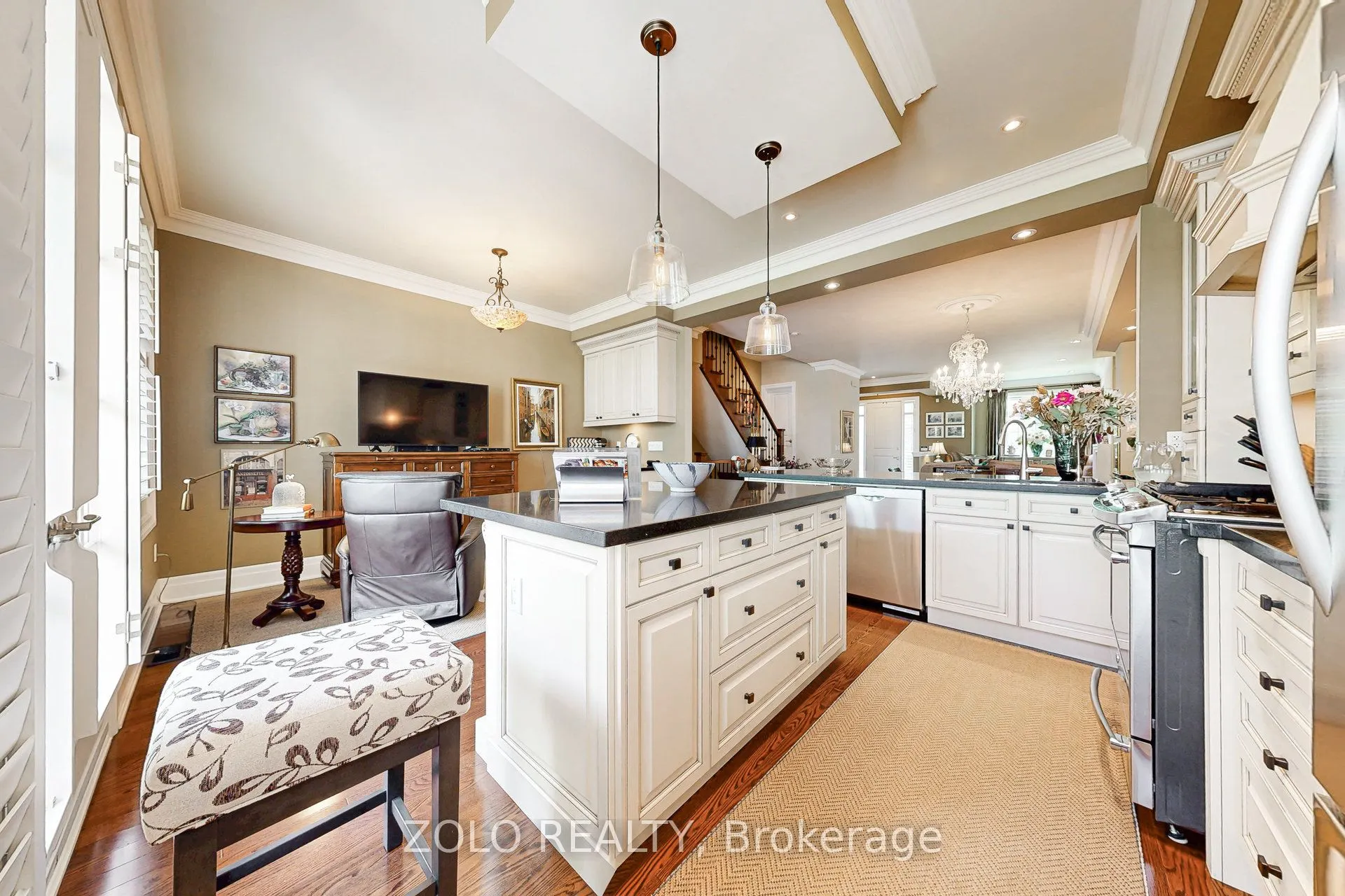 2372 Marine Drive, #4