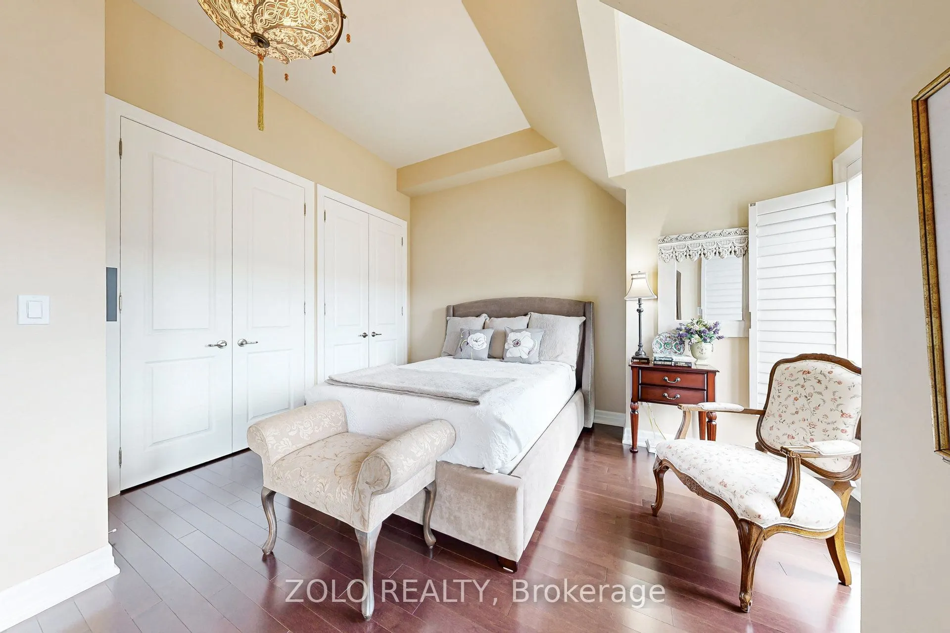 2372 Marine Drive, #4