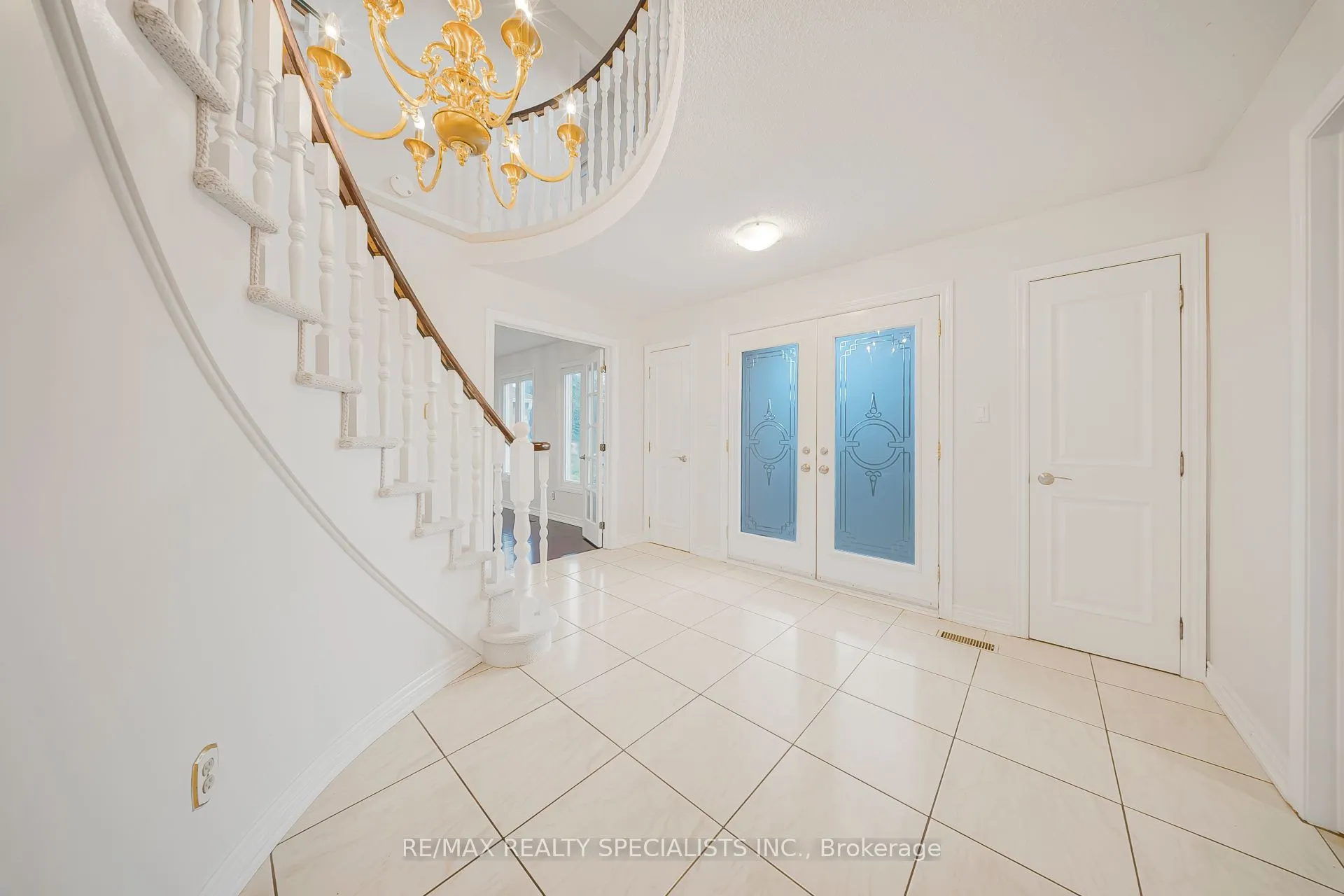 24 Whitmore Court