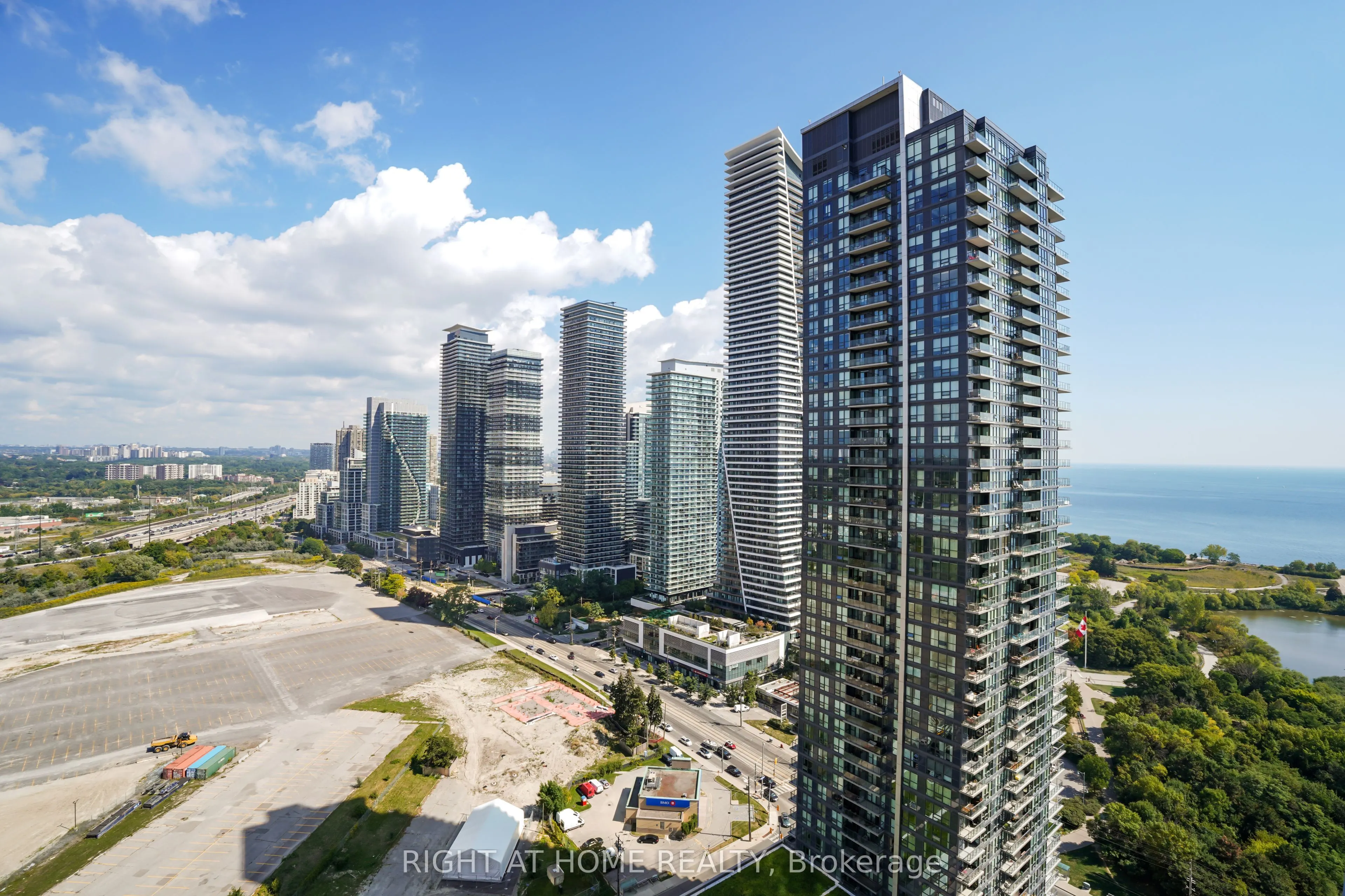 2220 Lakeshore Boulevard W, #3106