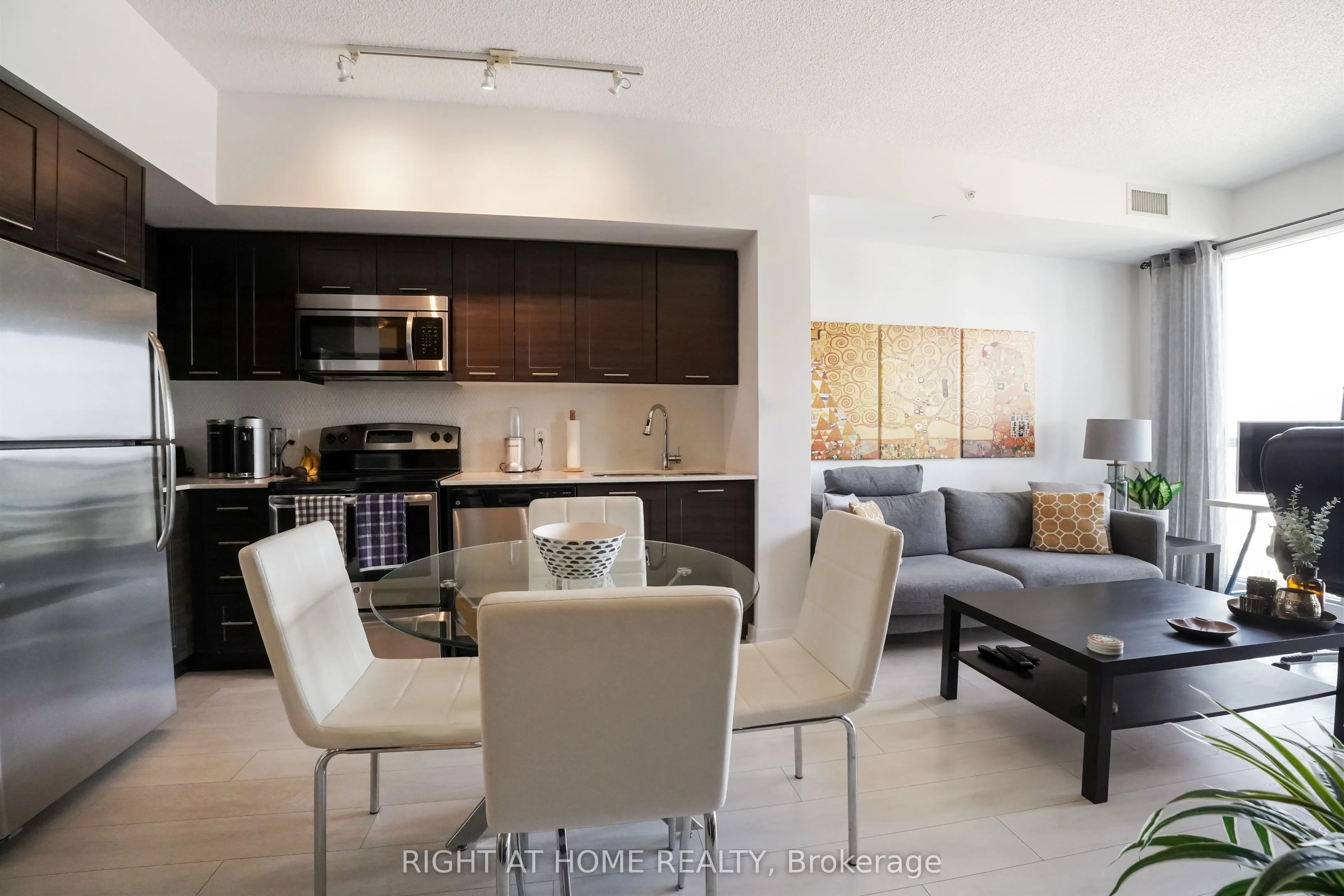 2220 Lakeshore Boulevard W, #3106