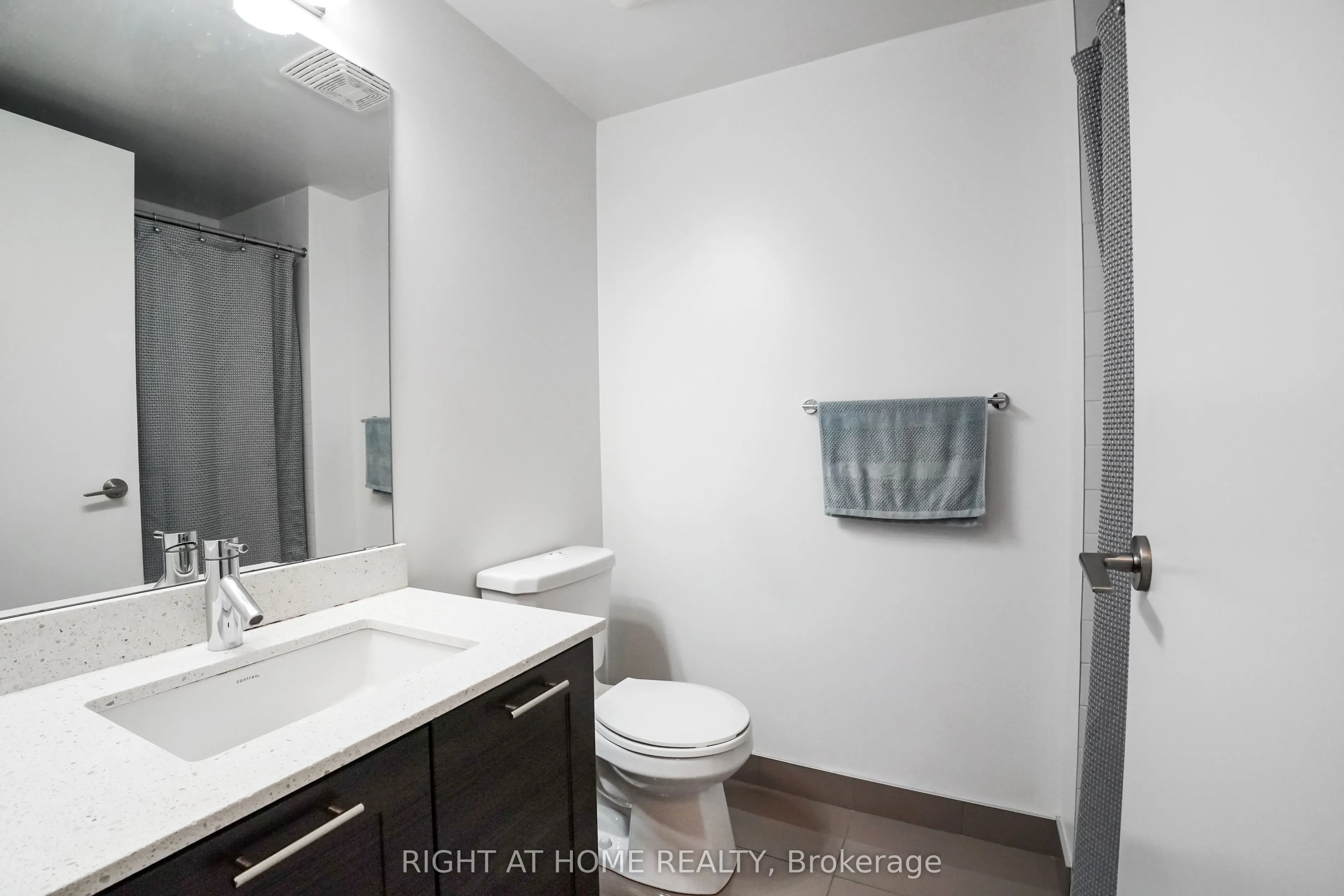 2220 Lakeshore Boulevard W, #3106