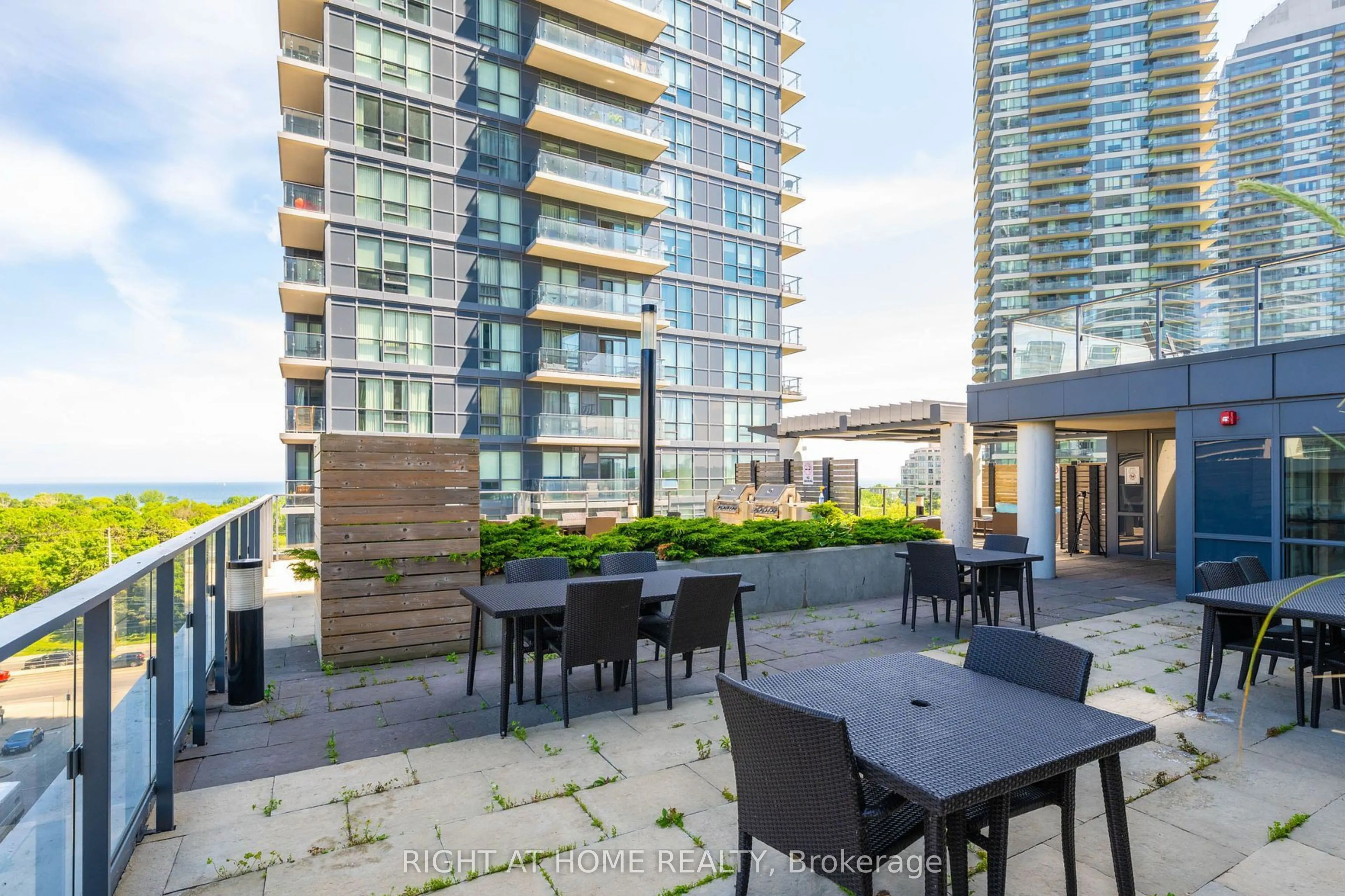 2220 Lakeshore Boulevard W, #3106