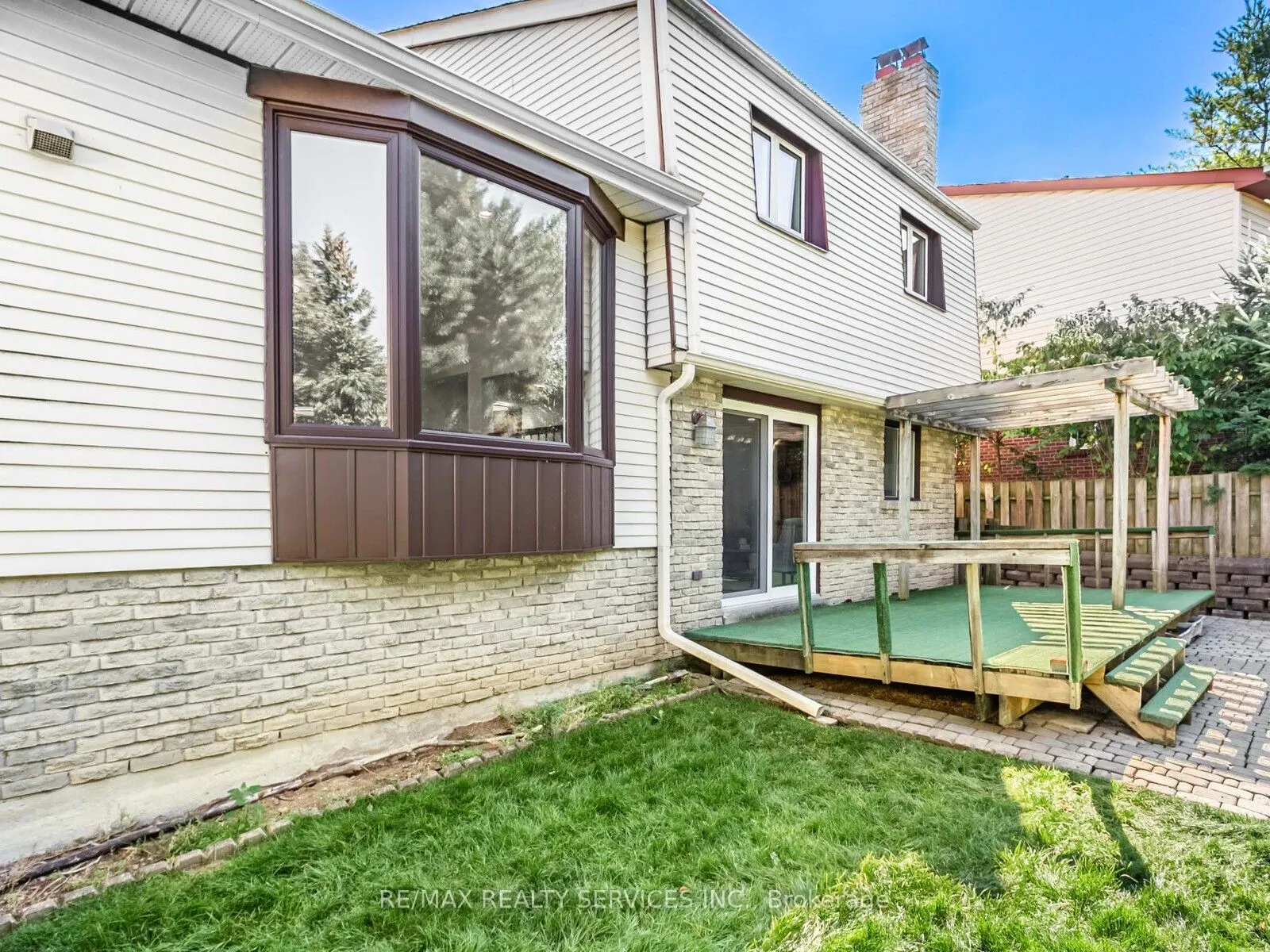 16 Marchmount Crescent