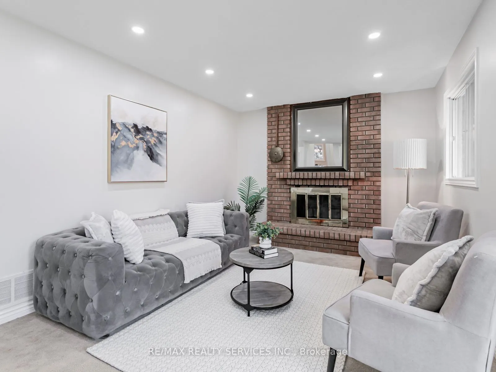 16 Marchmount Crescent