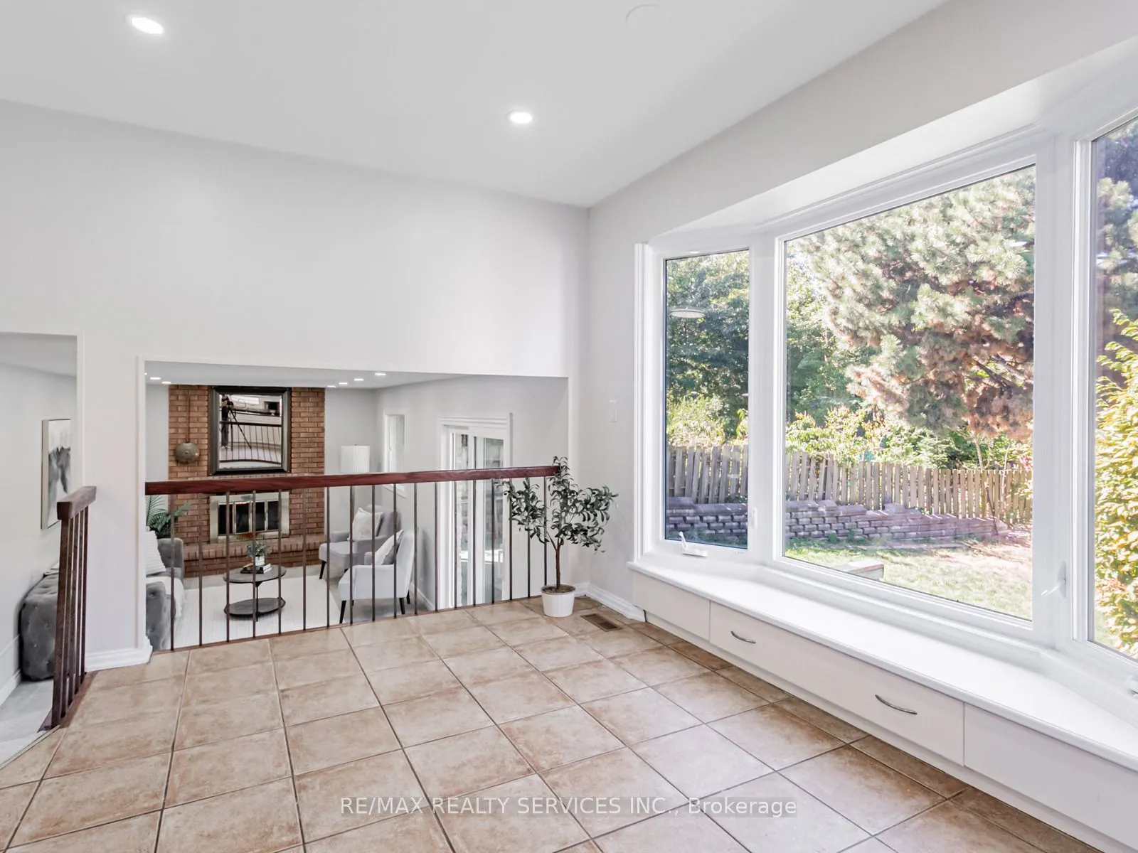 16 Marchmount Crescent