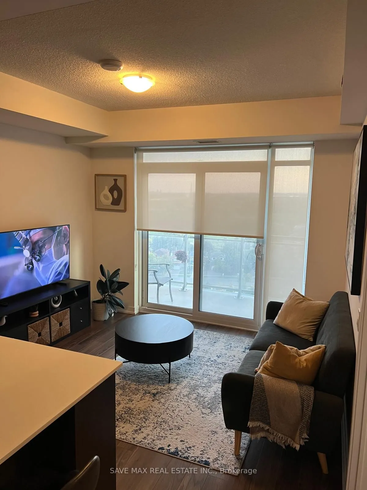 2560 Eglinton Avenue W, #1309
