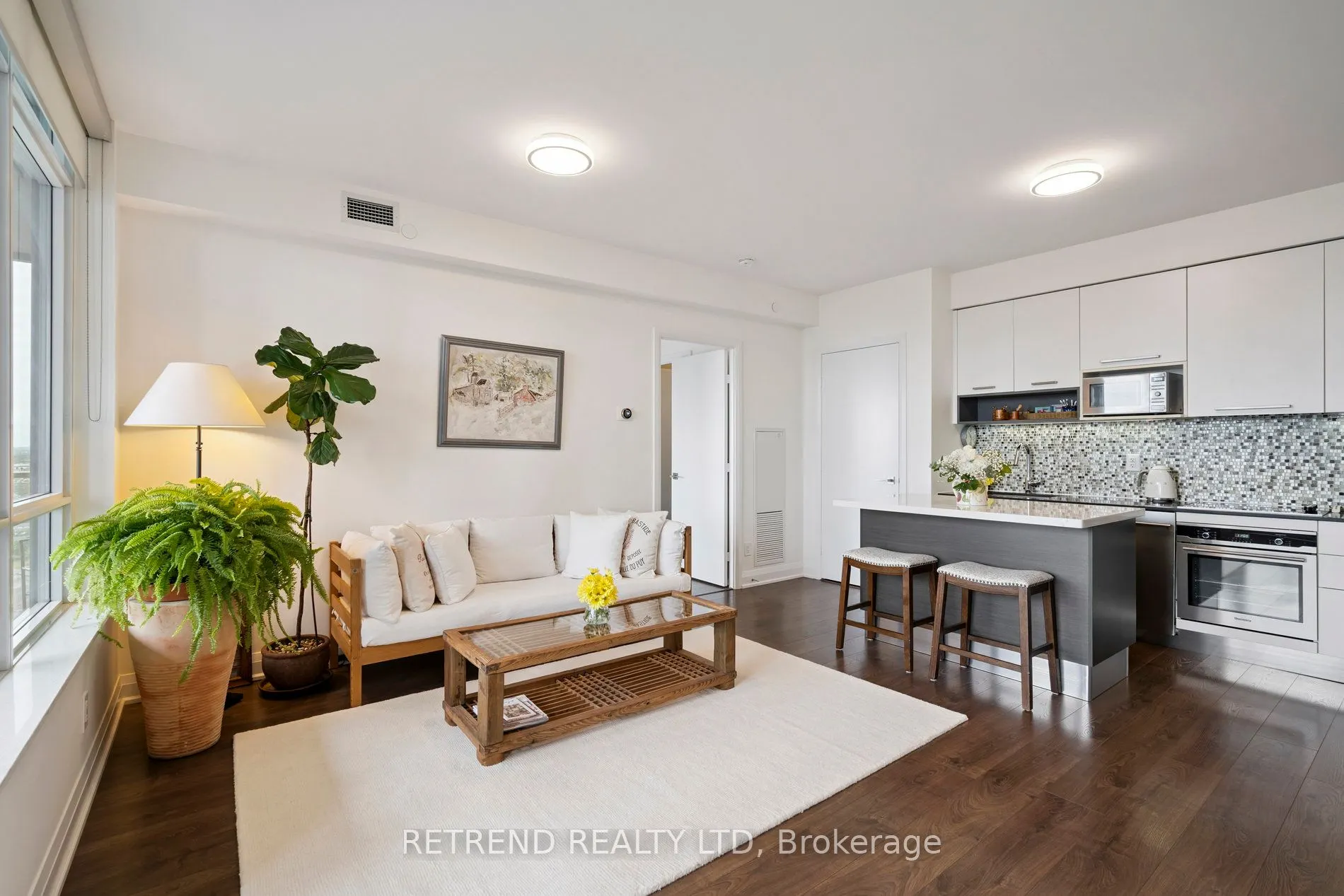 36 Park Lawn Road, #2403