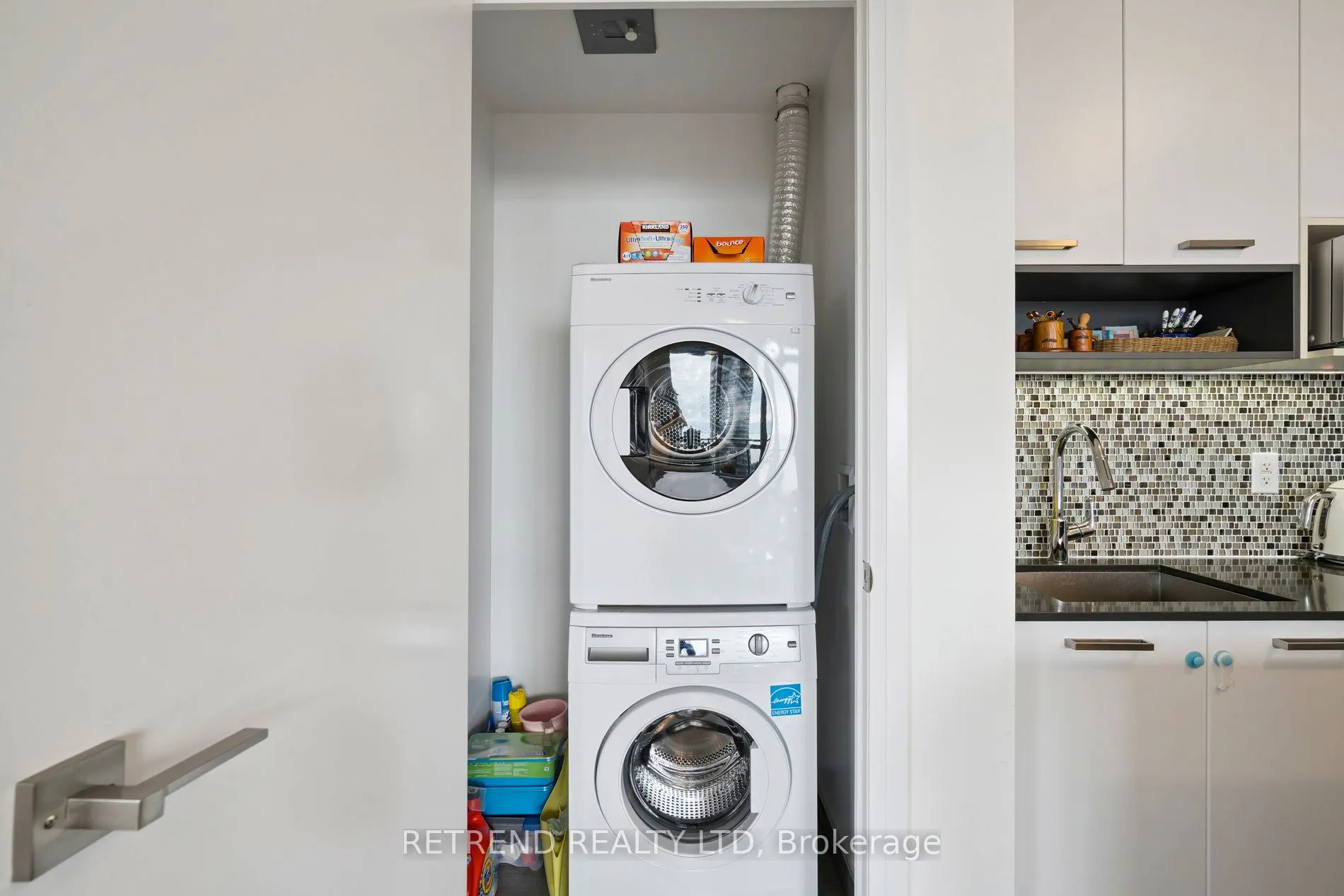 36 Park Lawn Road, #2403