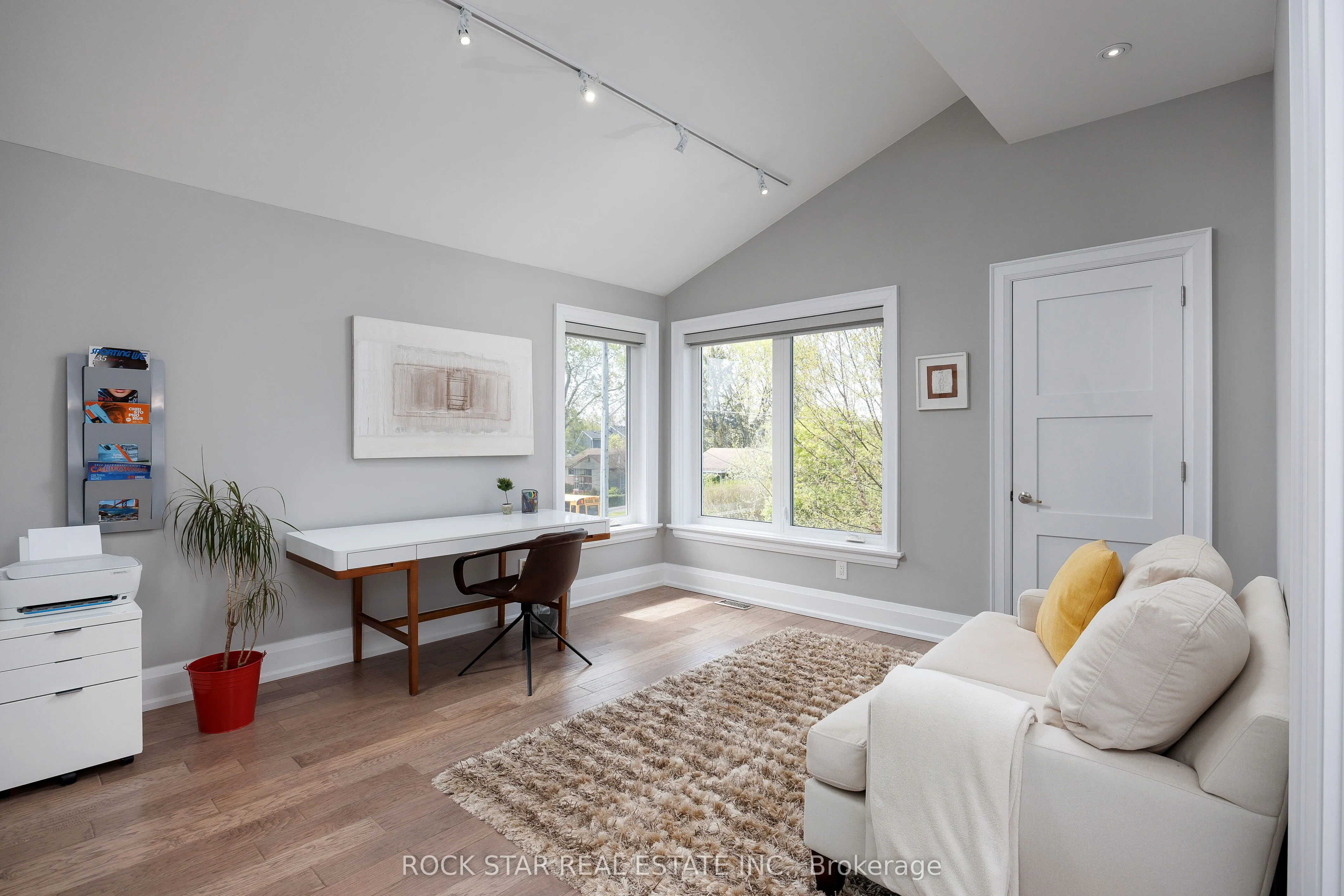 443 Seabourne Drive