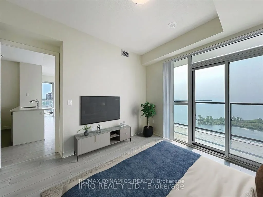 38 Annie Craig Drive S, #5002
