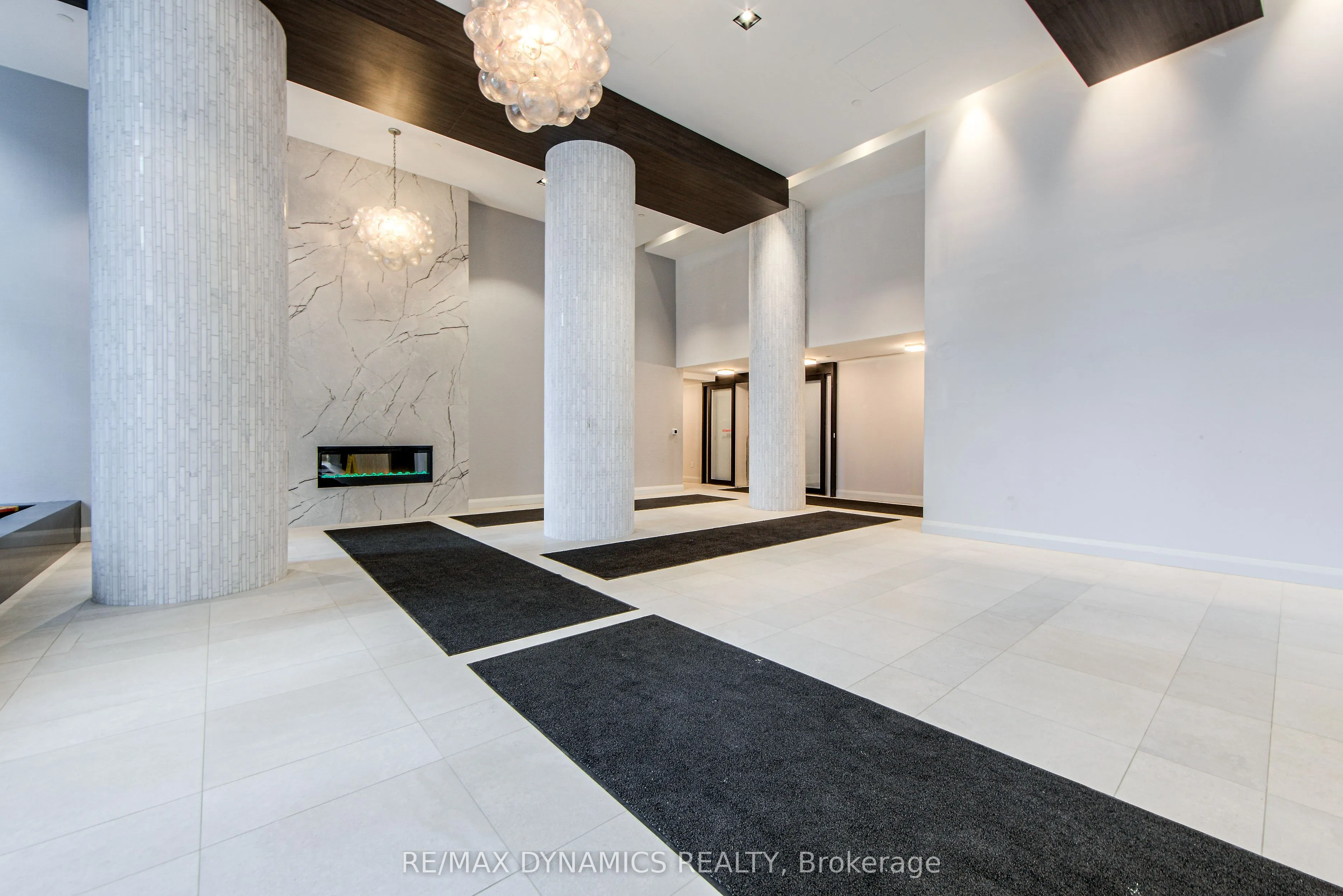38 Annie Craig Drive S, #5002