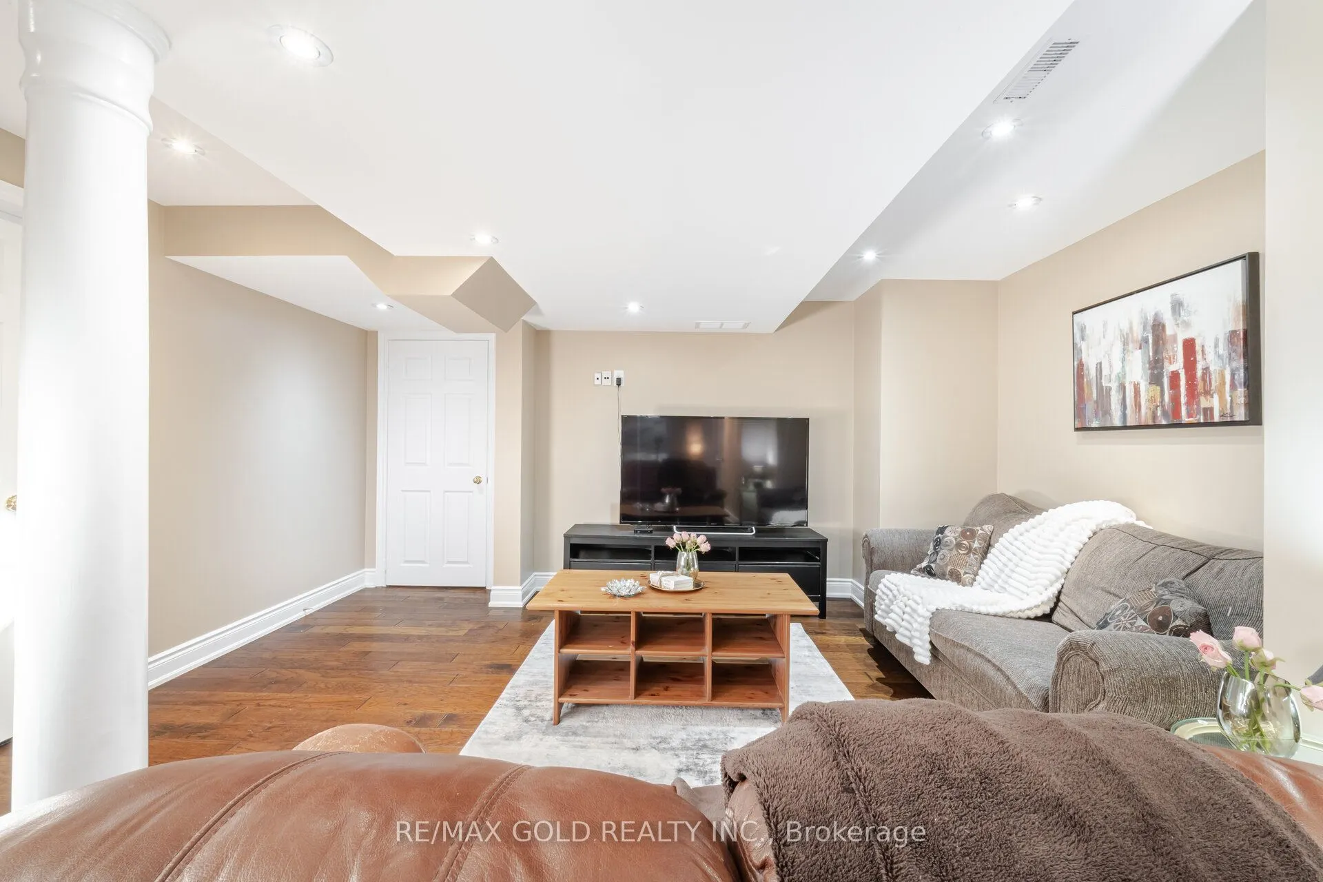 16 Larkberry Road