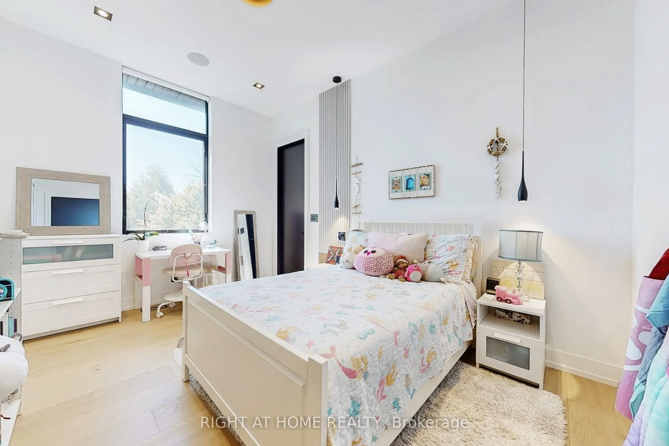 845 7th Street